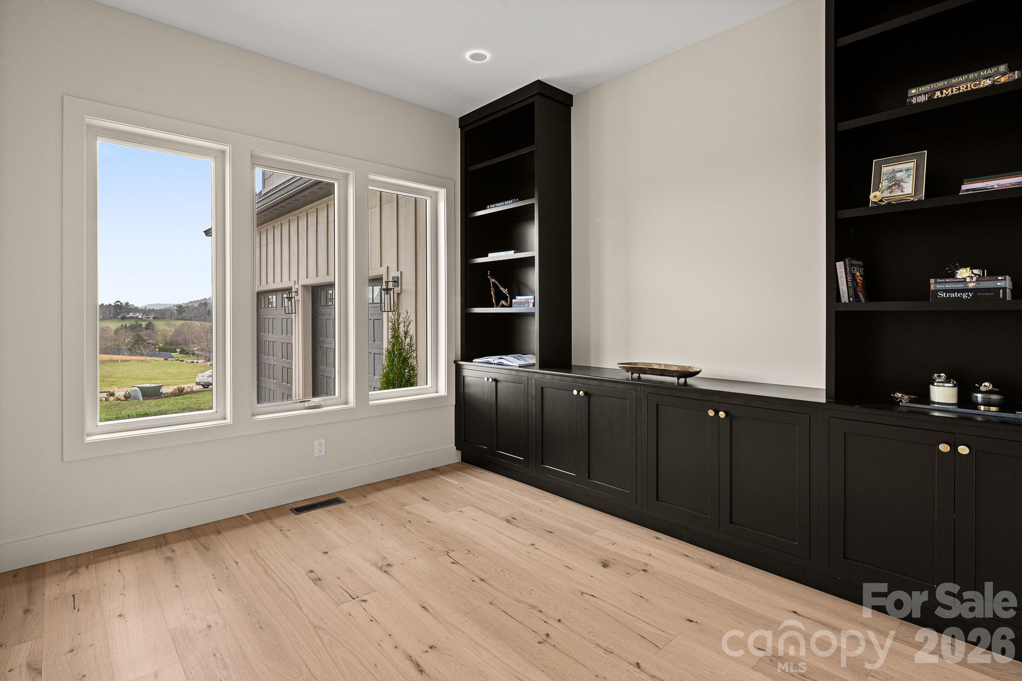 144 Golden Pasture Drive Property Photo 19