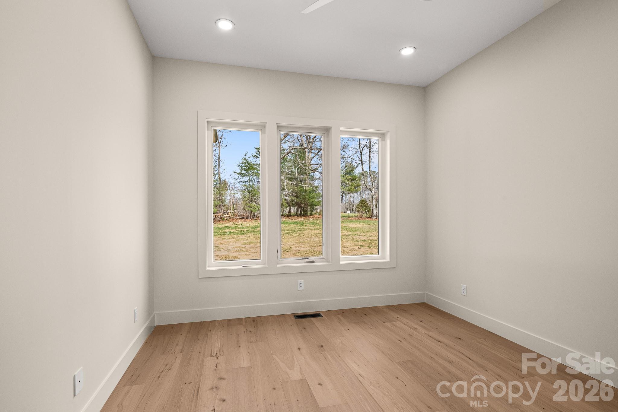 144 Golden Pasture Drive Property Photo 25