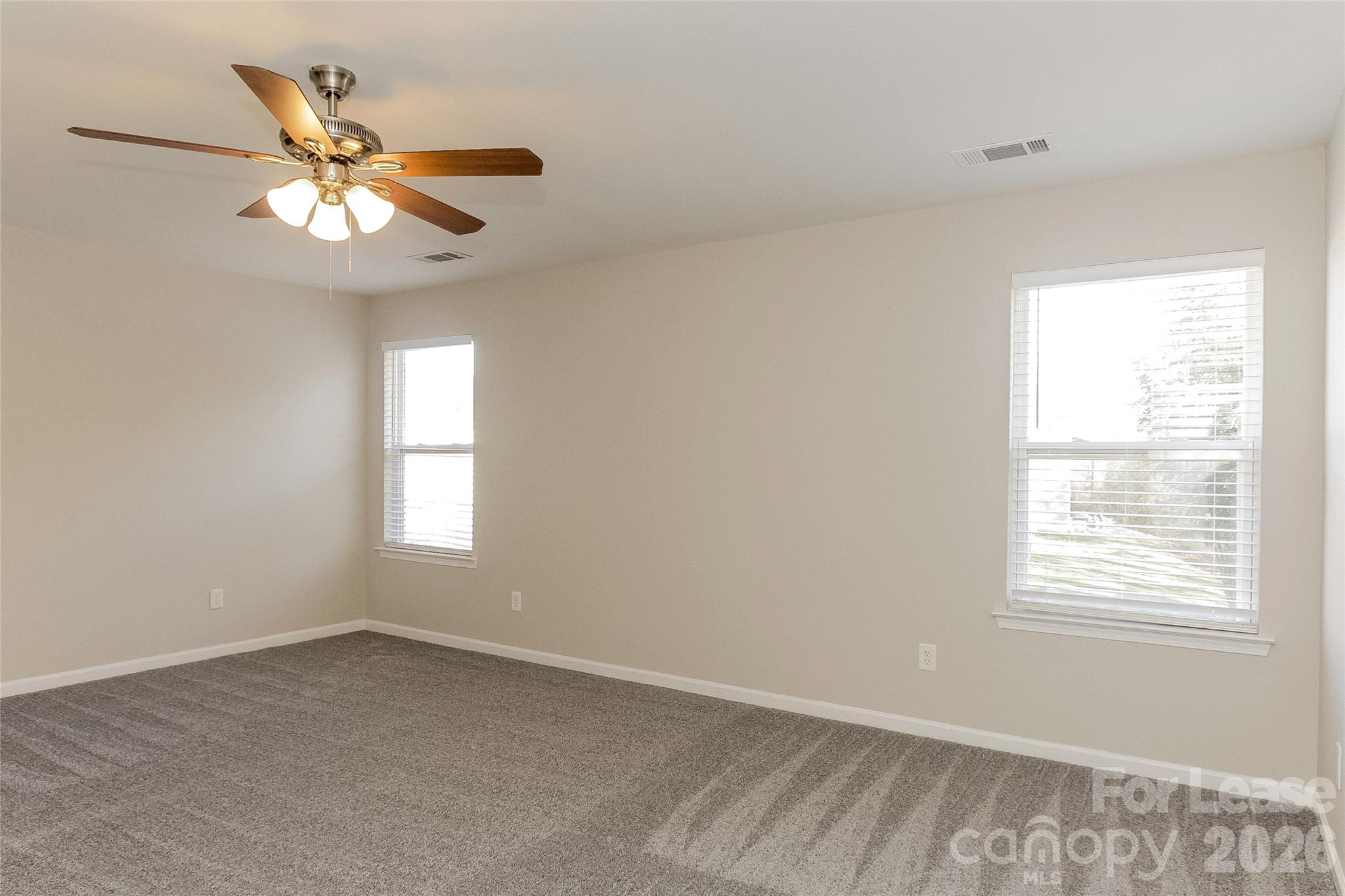 704 Perth Drive Property Photo 8