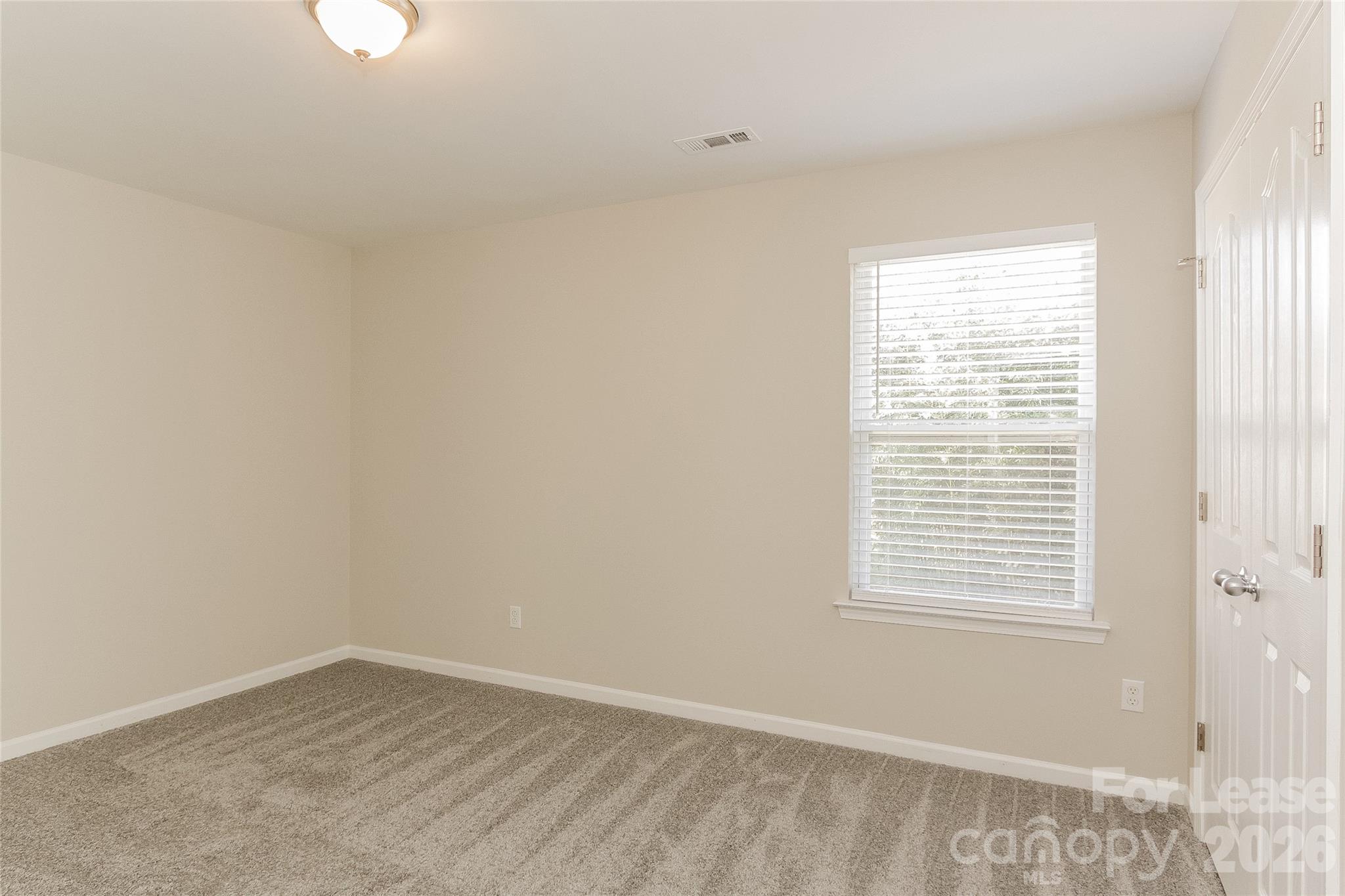 704 Perth Drive Property Photo 11
