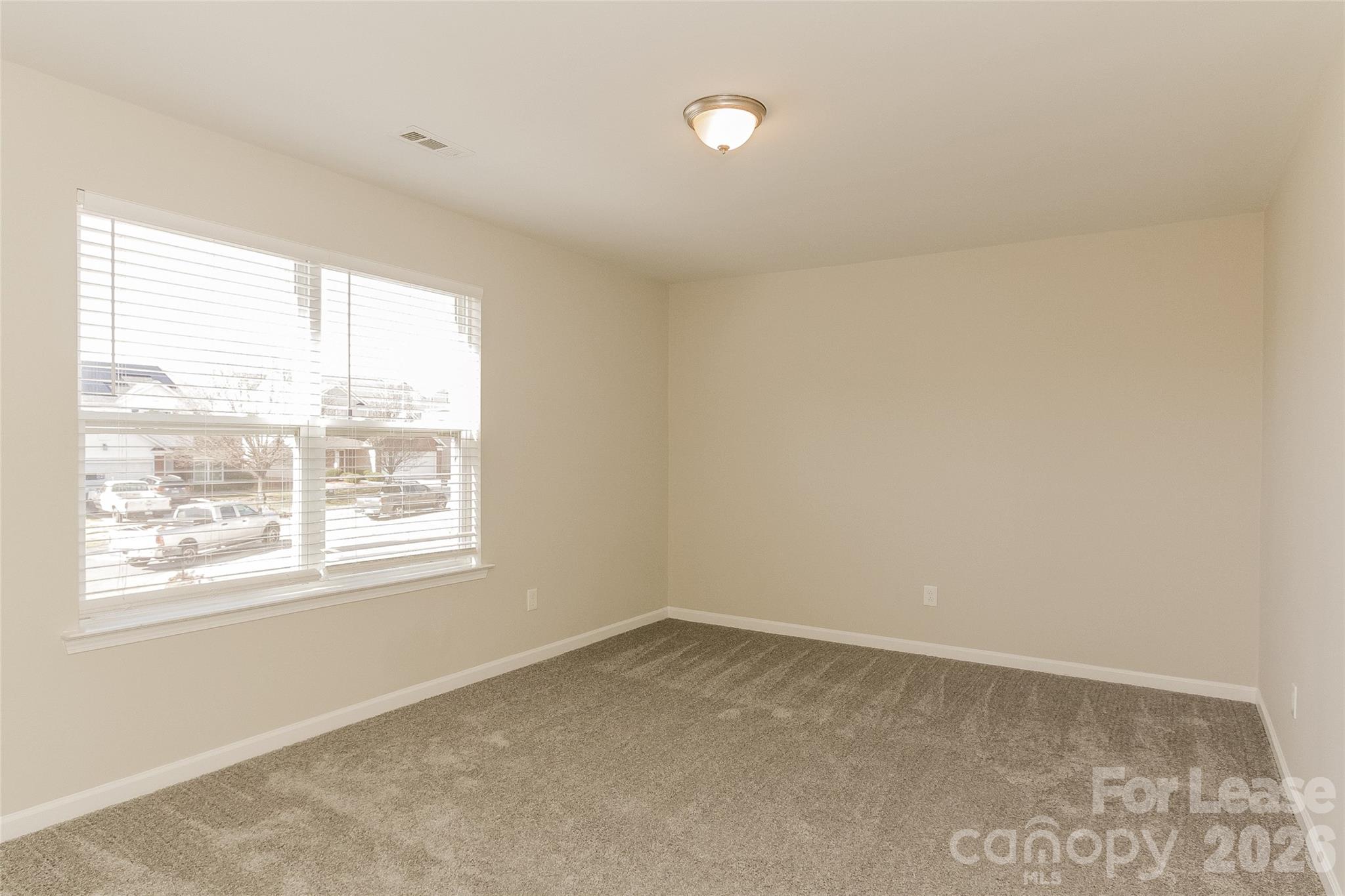 704 Perth Drive Property Photo 12