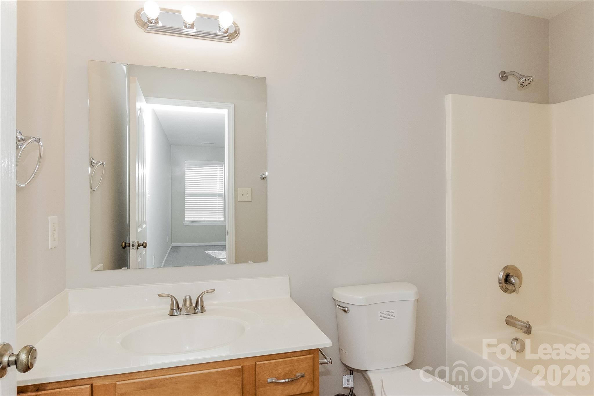 704 Perth Drive Property Photo 13