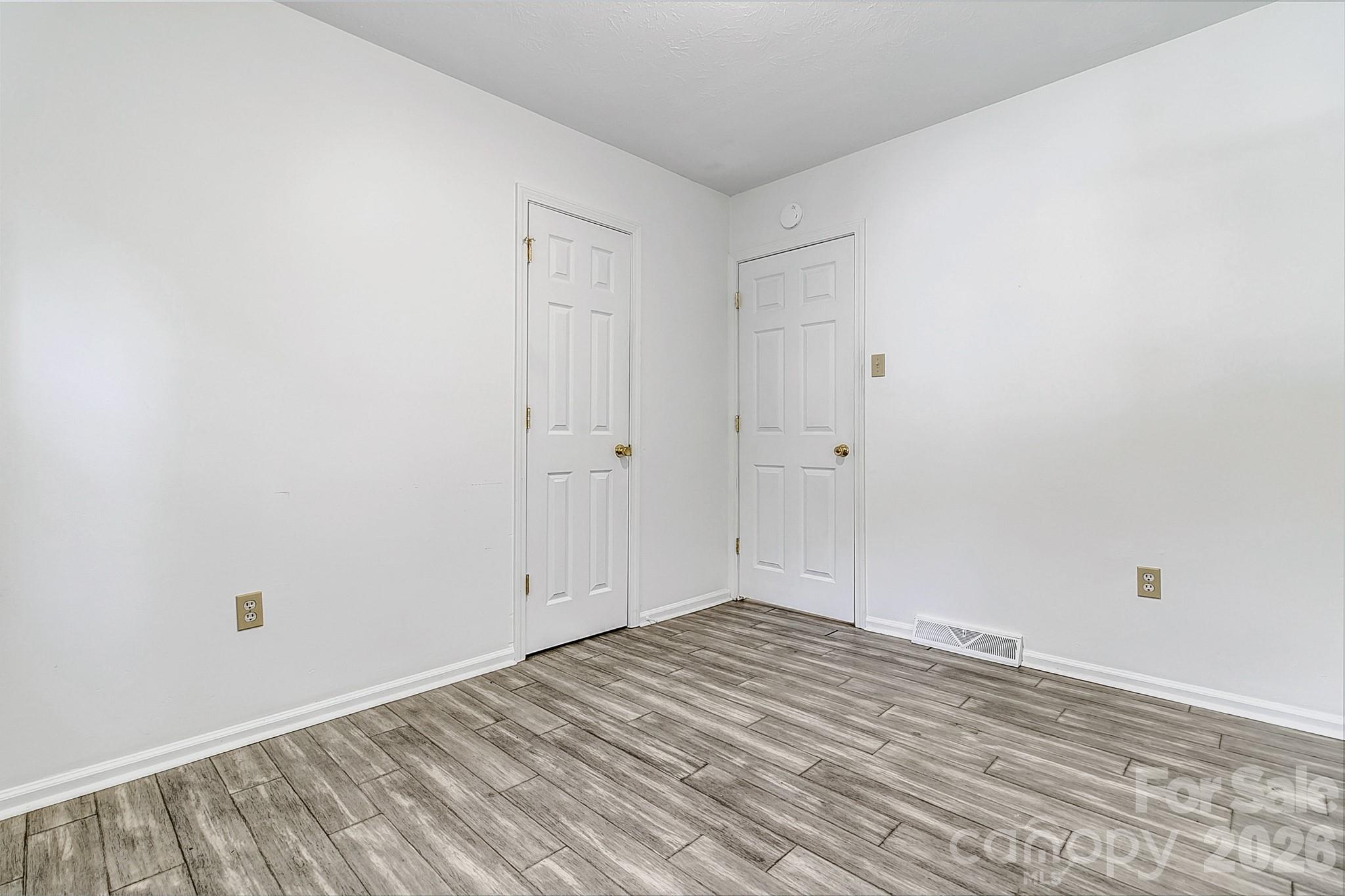 16 Merlin Way Property Photo 26