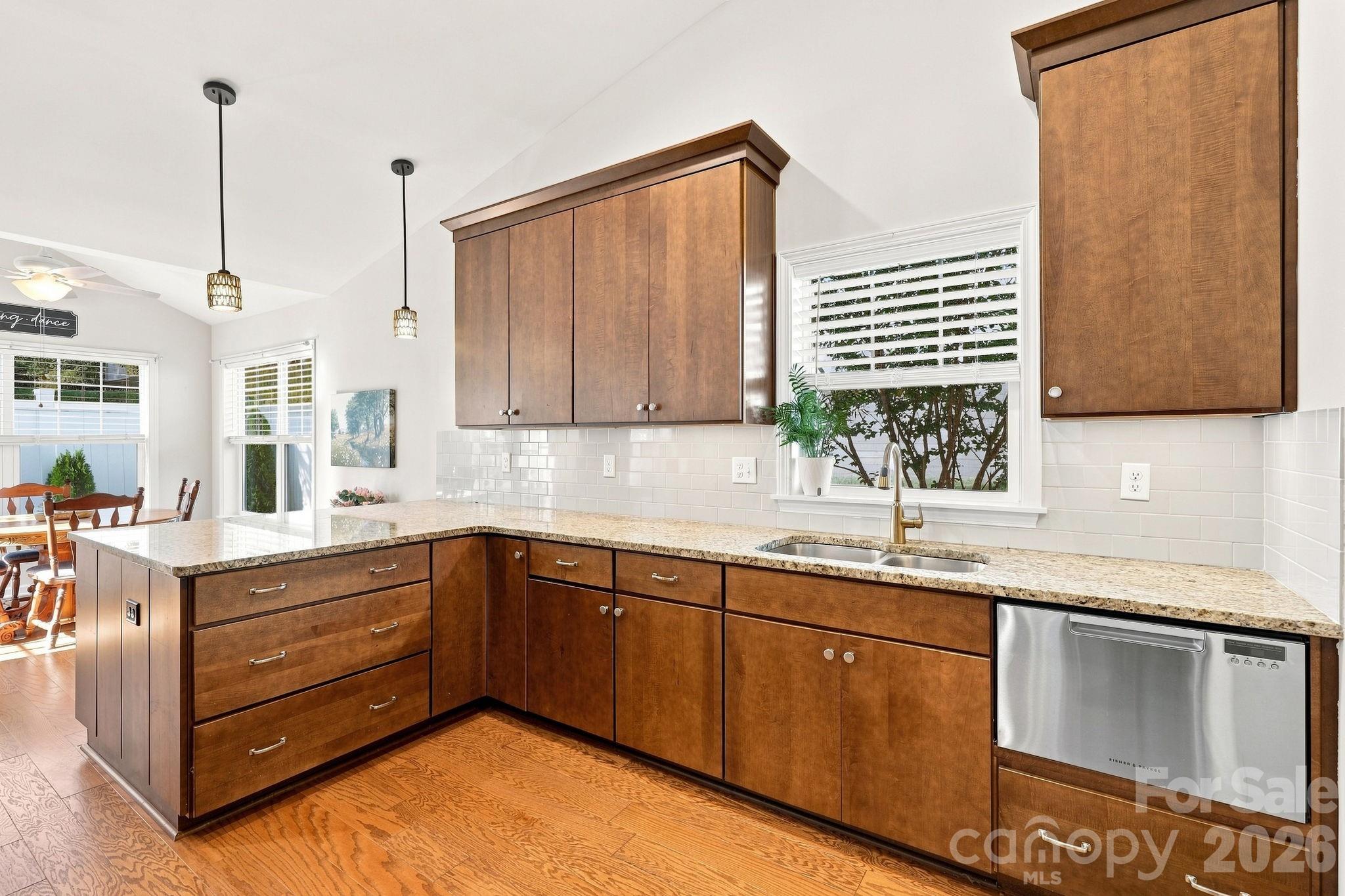 72 Sunny Meadows Boulevard Property Photo 10