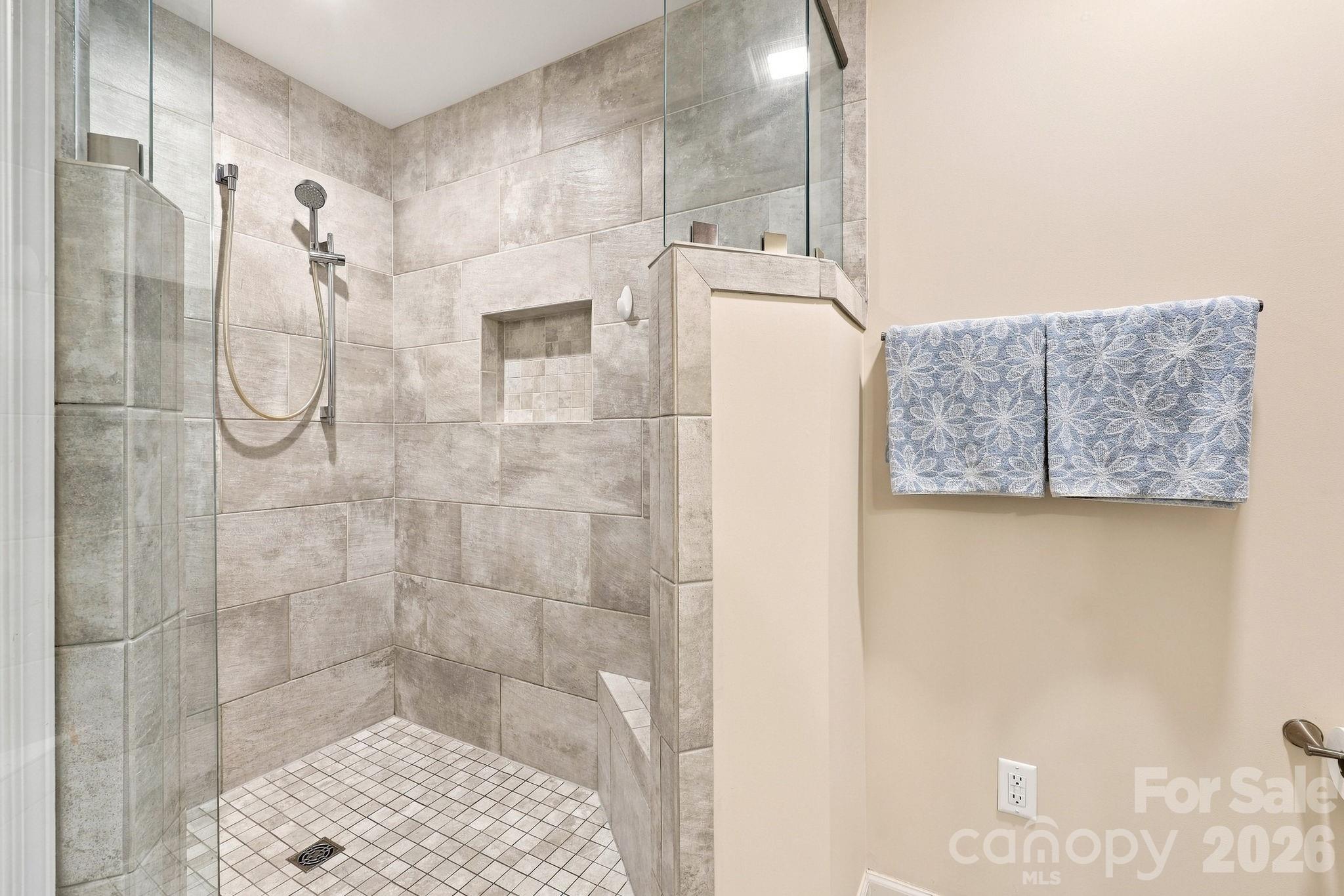 72 Sunny Meadows Boulevard Property Photo 15