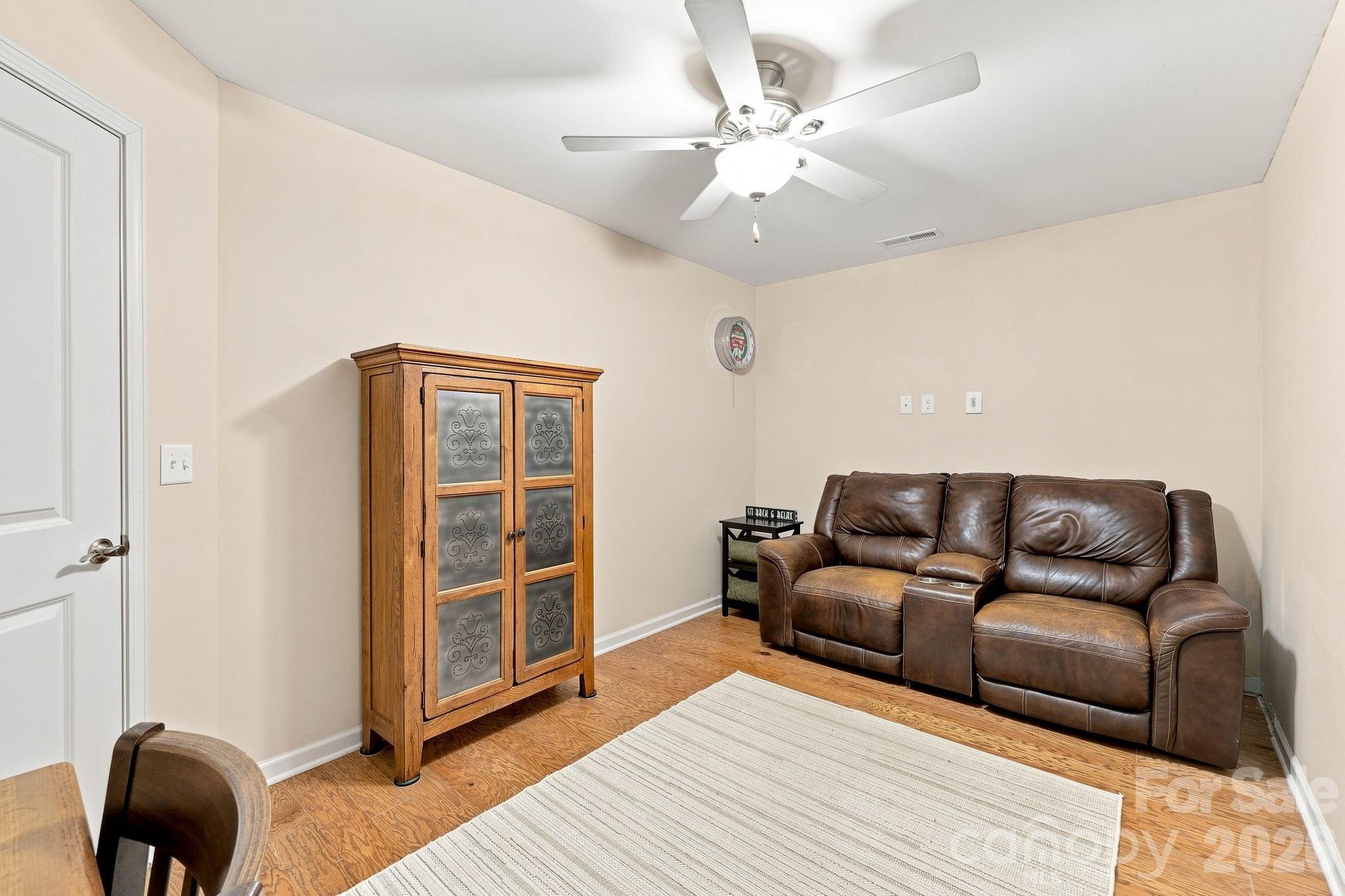 72 Sunny Meadows Boulevard Property Photo 21