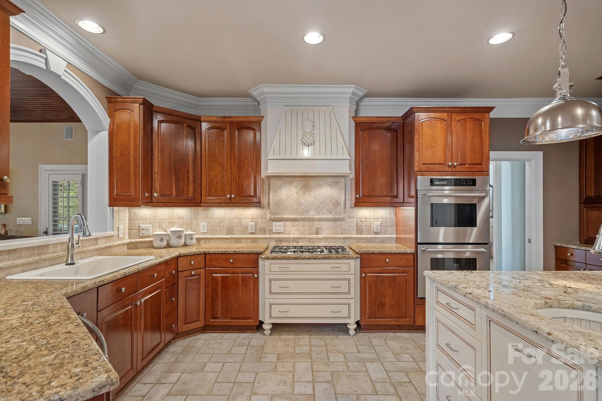 18350 Invergordon Lane Property Photo 15