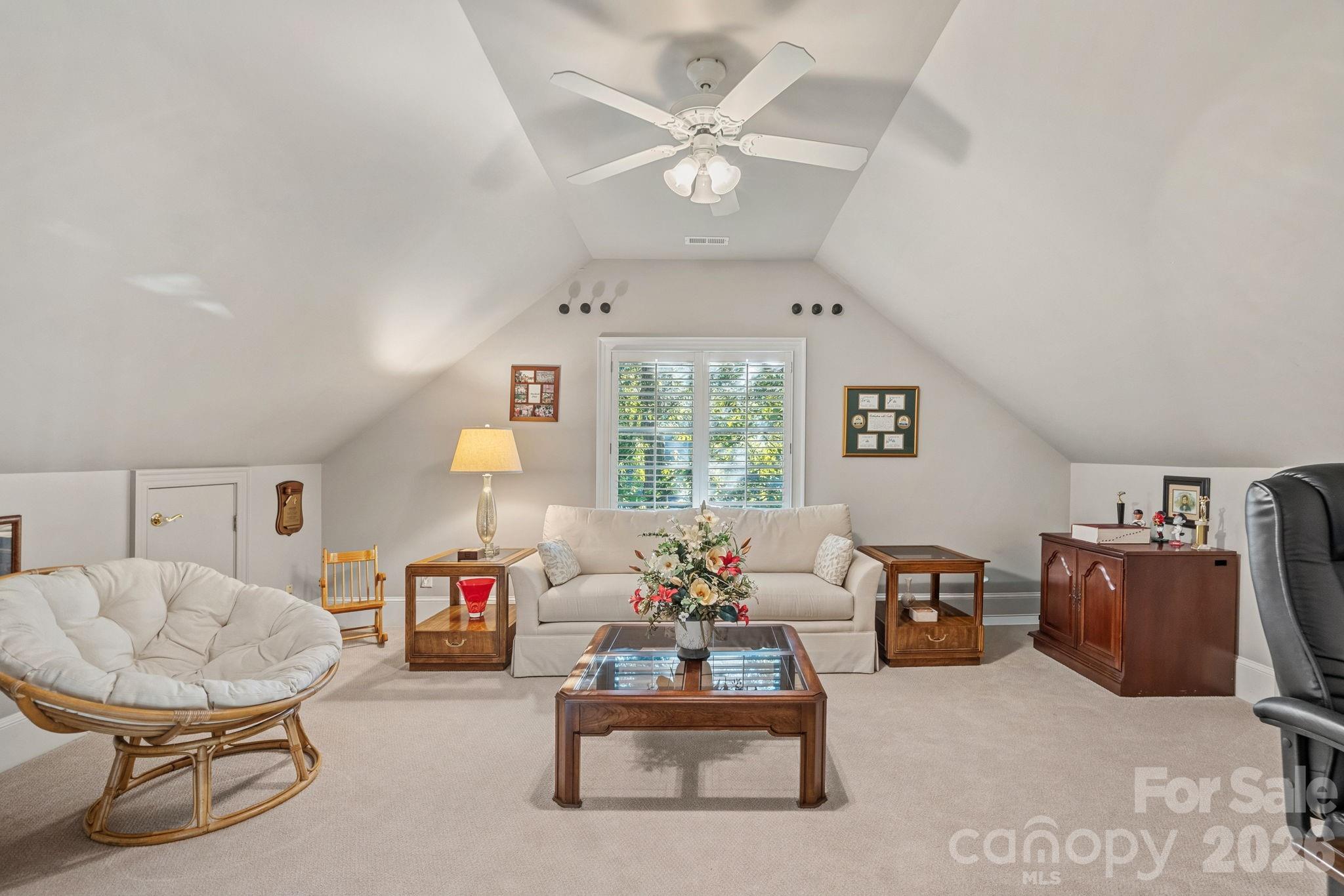 18350 Invergordon Lane Property Photo 24
