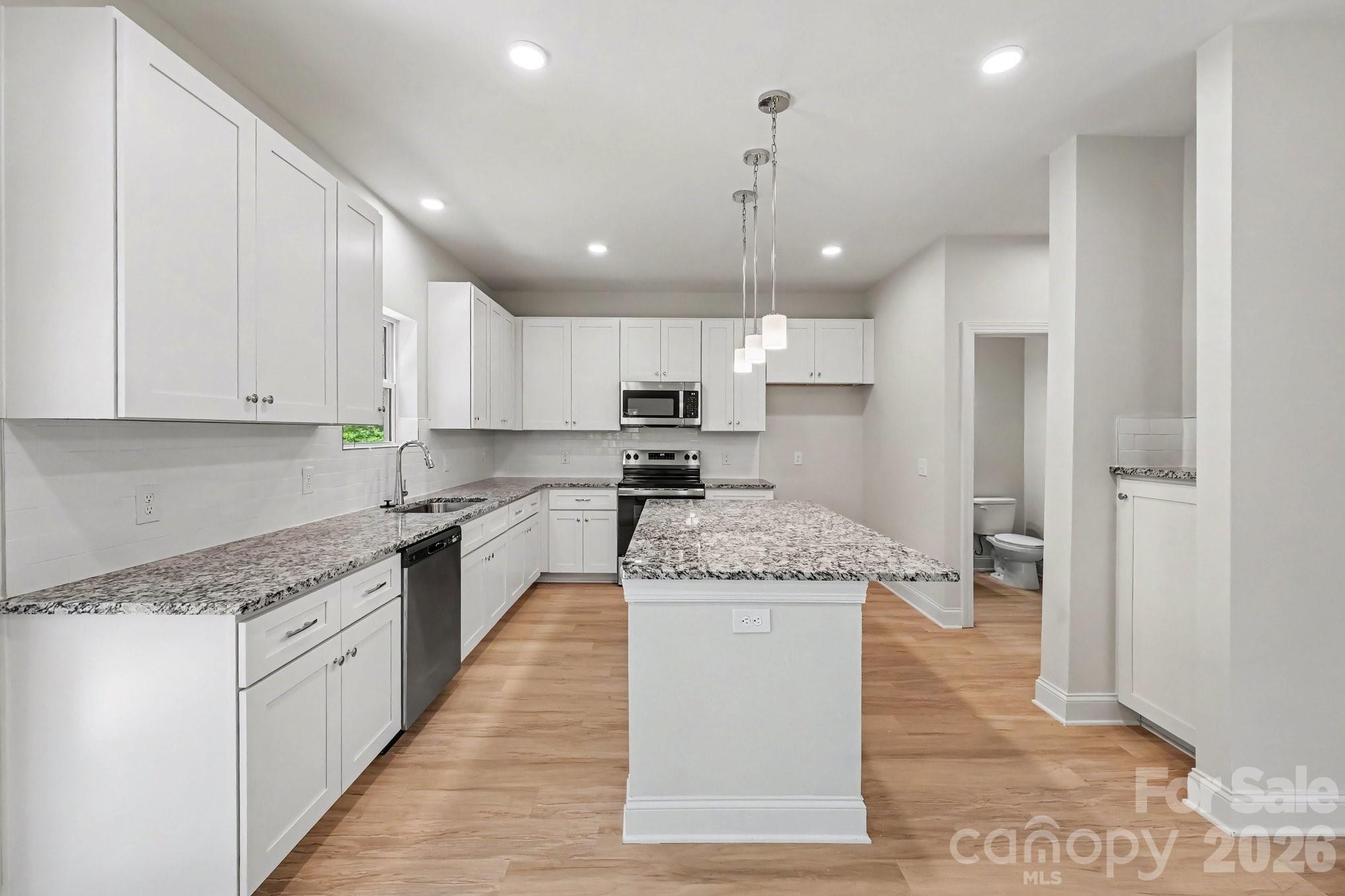 2883 Loviee Road Property Photo 10