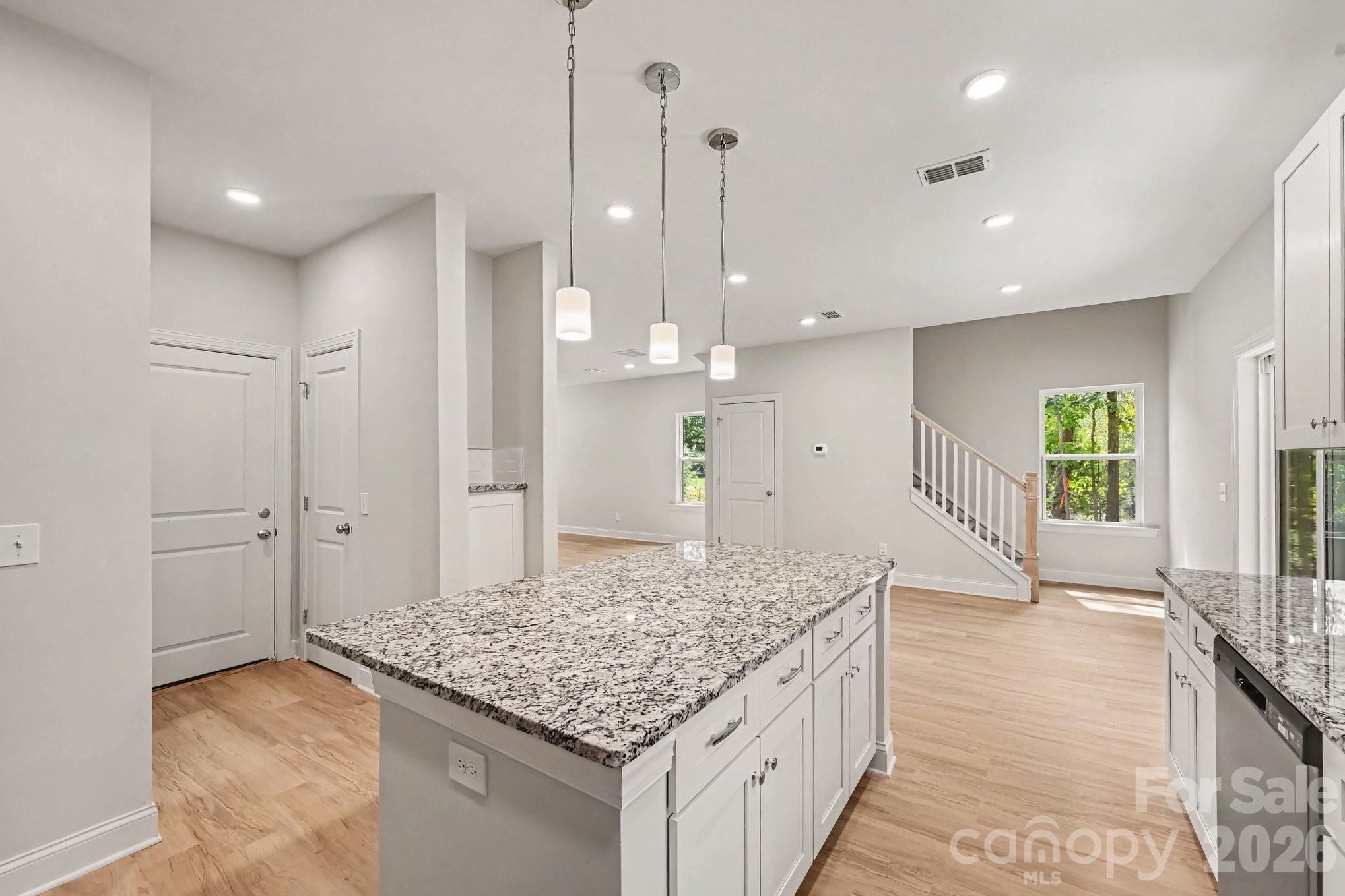 2883 Loviee Road Property Photo 13