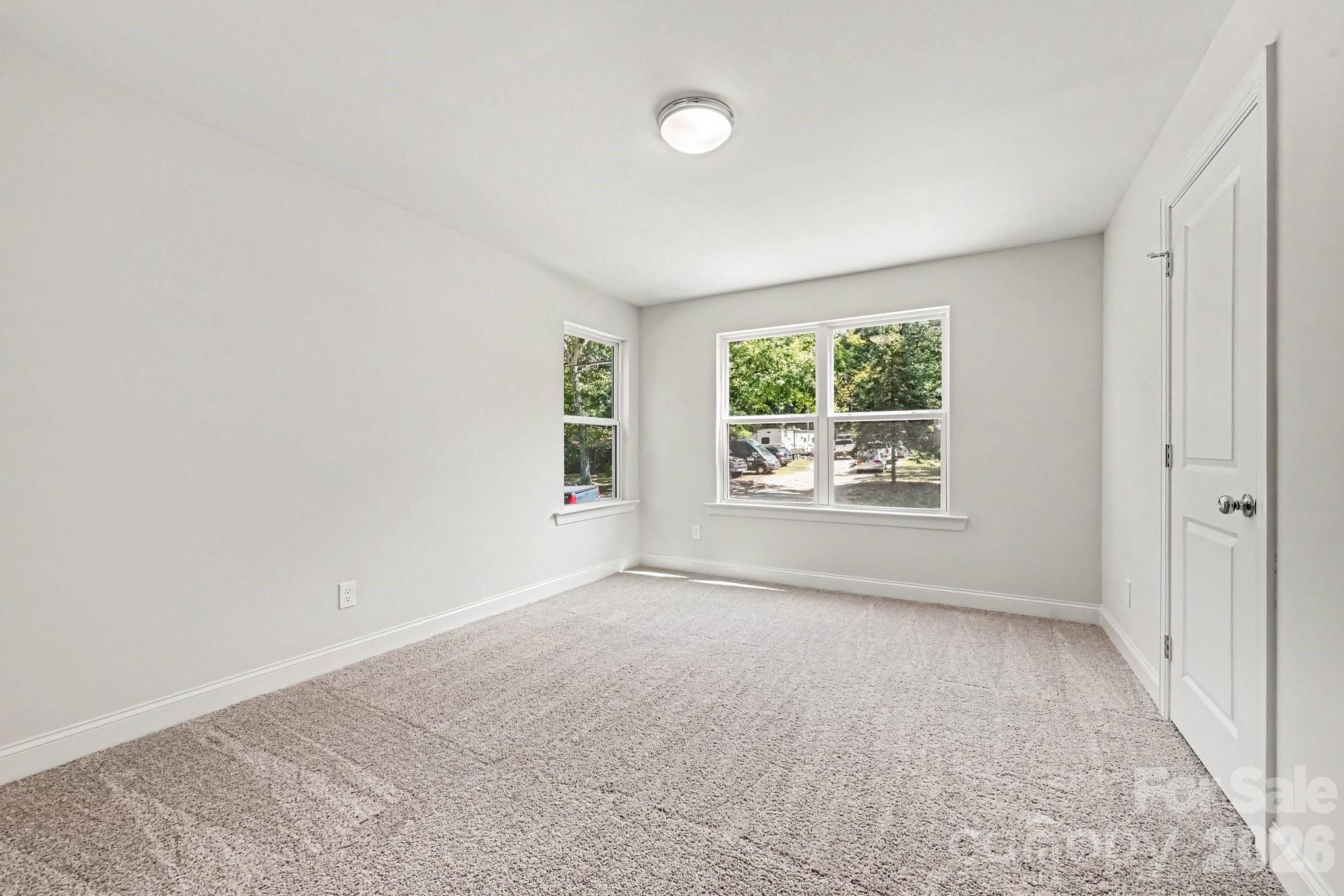 2883 Loviee Road Property Photo 14