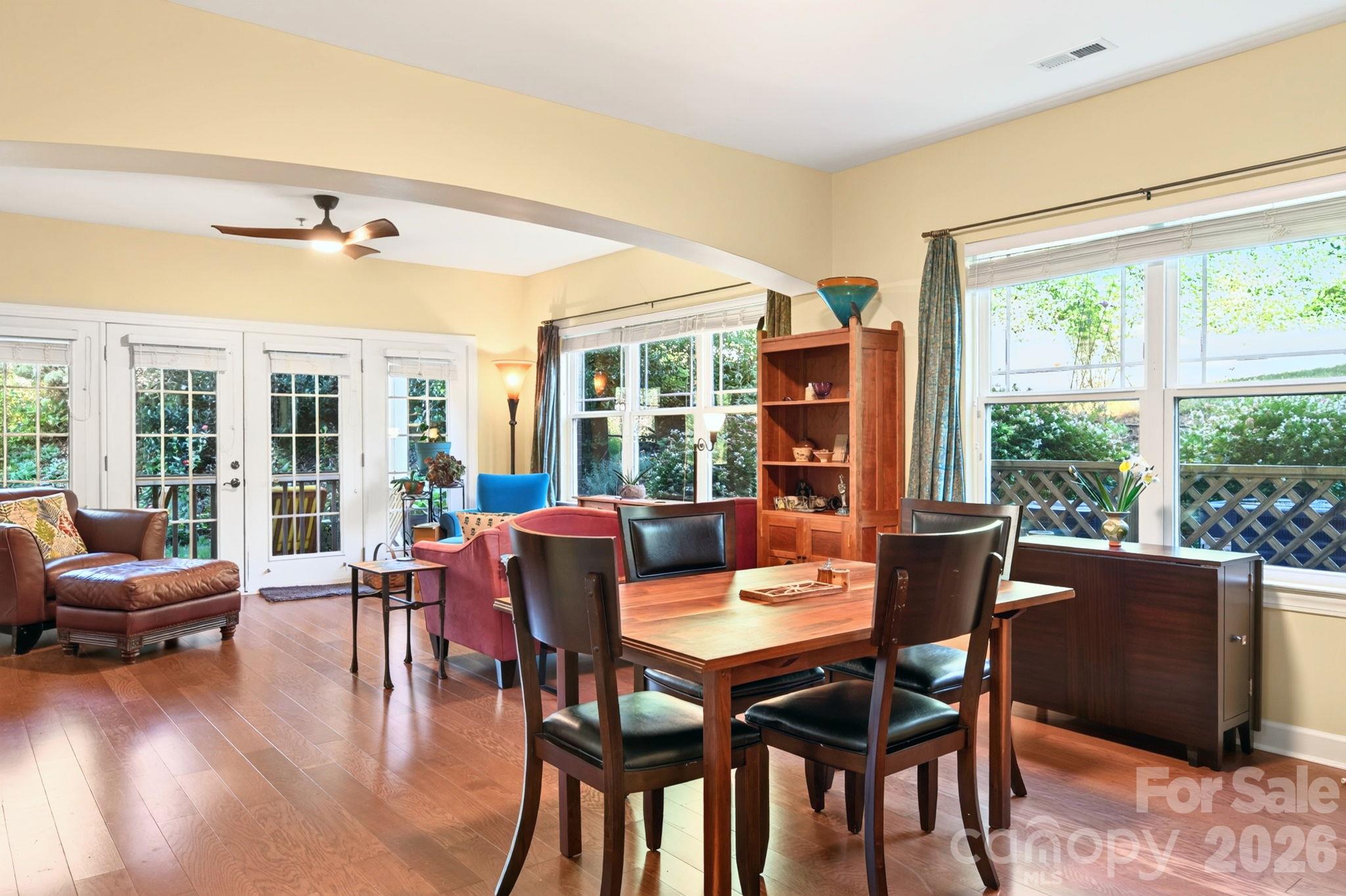 40 Hyannis Drive 203 Property Photo 15