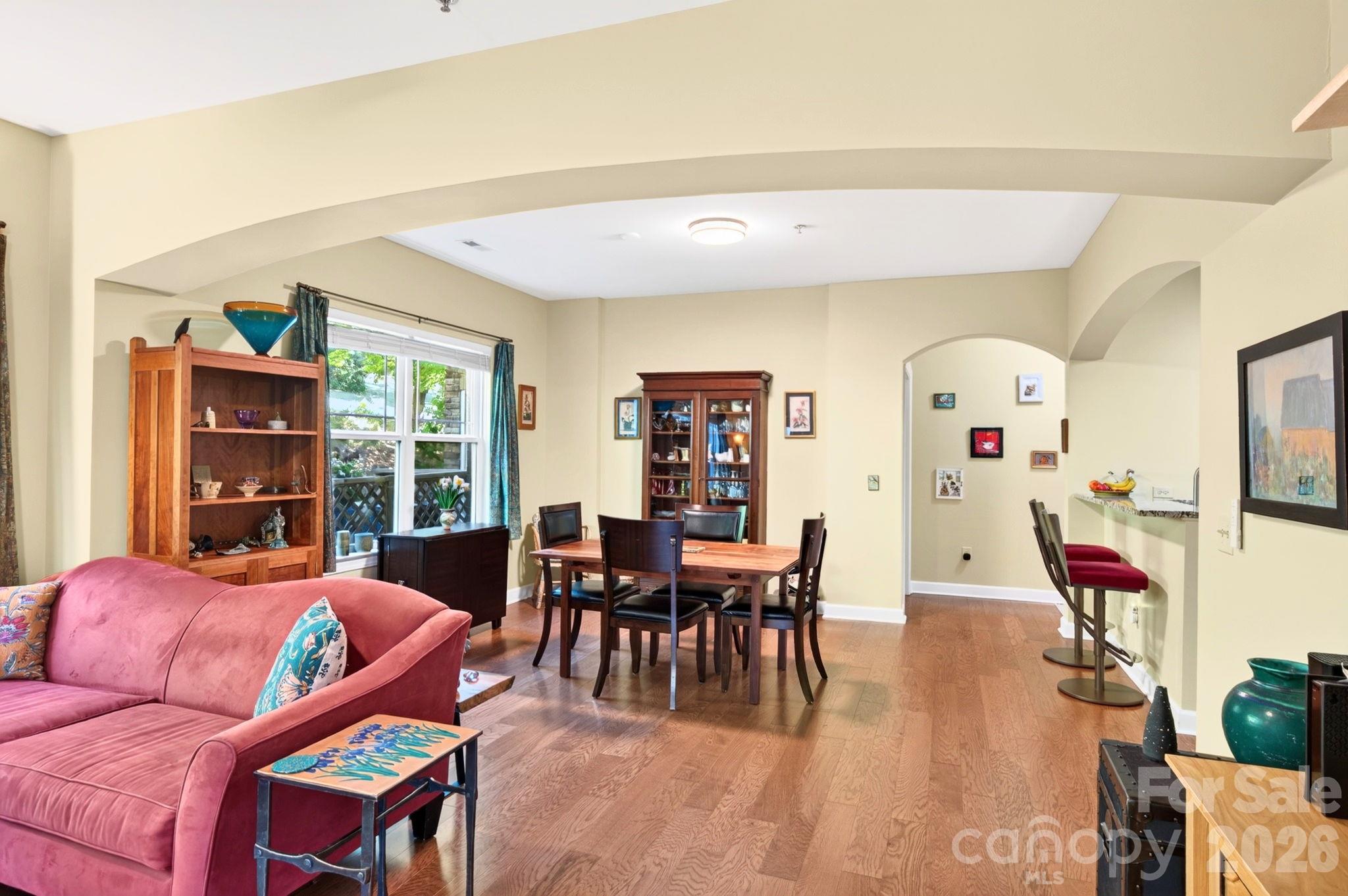 40 Hyannis Drive 203 Property Photo 16