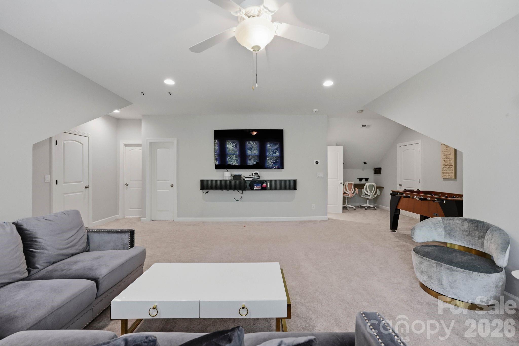 1105 Doverstone Court Property Photo 40