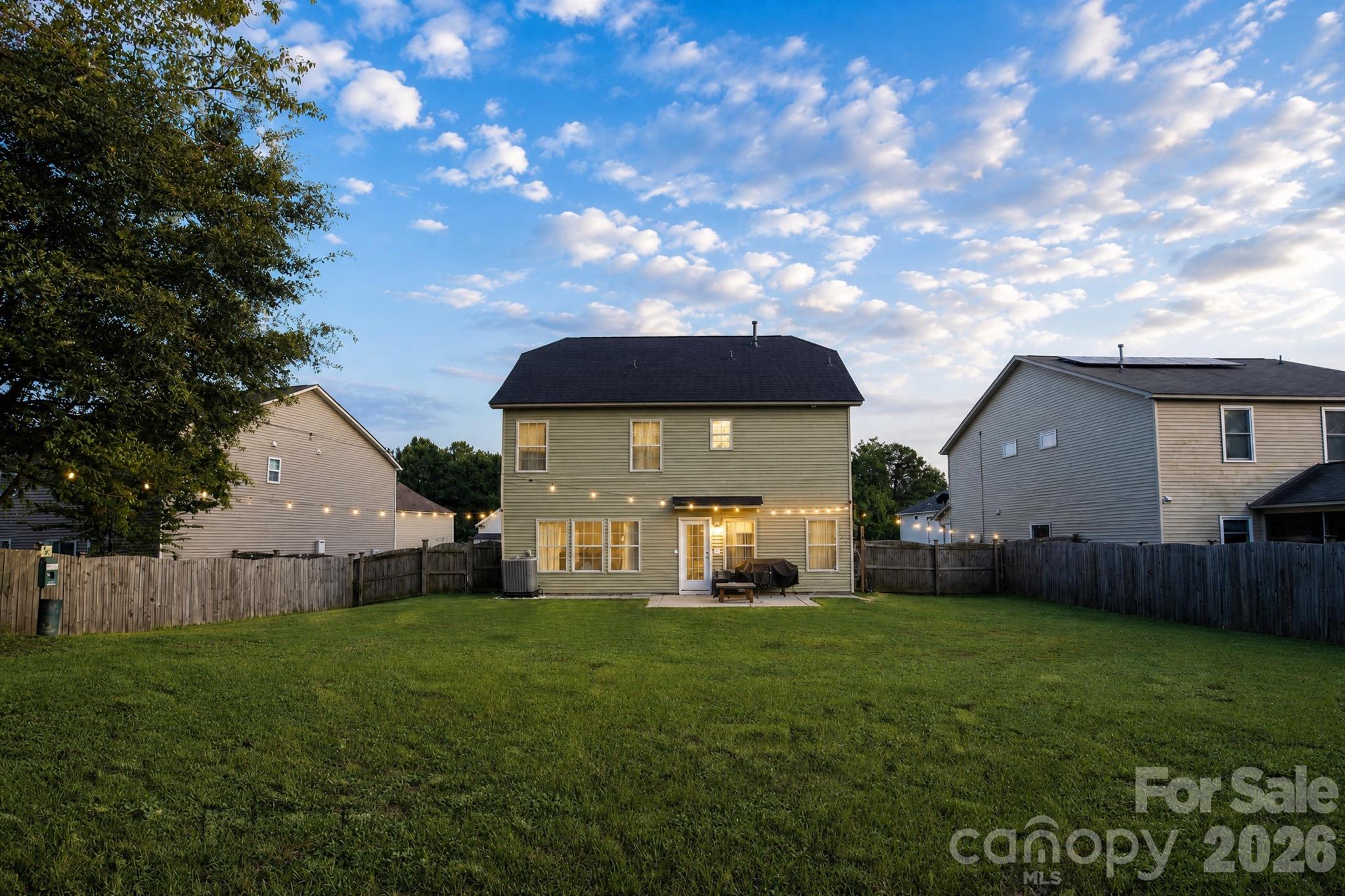 612 Colony Lakes Drive Property Photo 3
