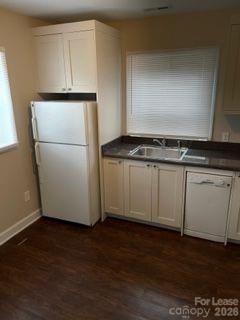 910 Log Cabin Road B Property Photo 3