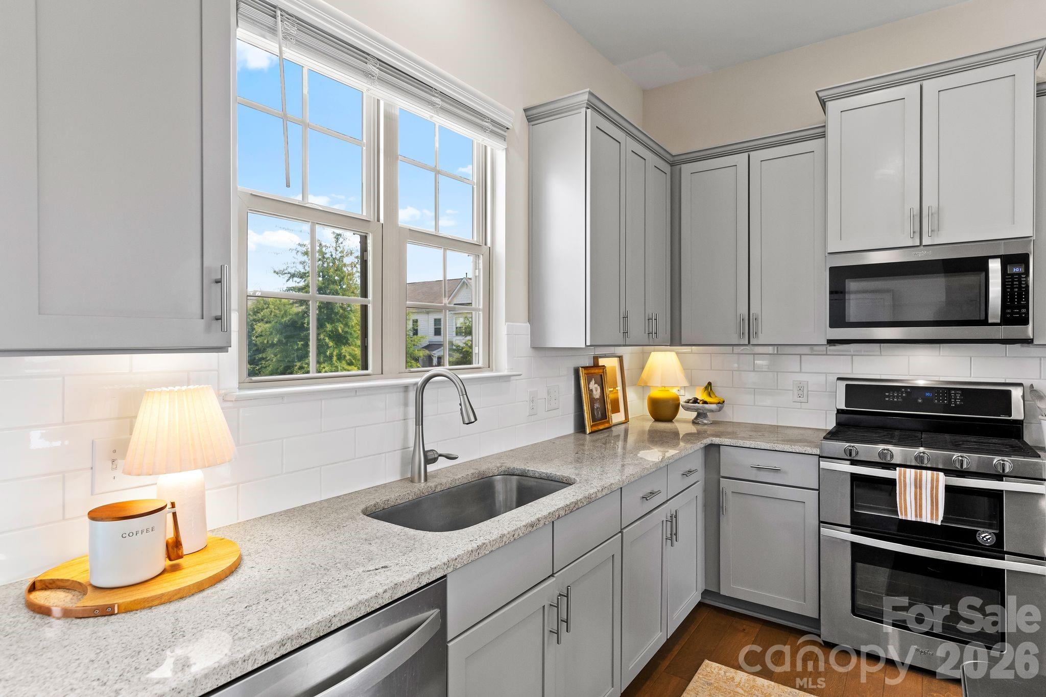 1115 Whitby Moore Street Property Photo 16