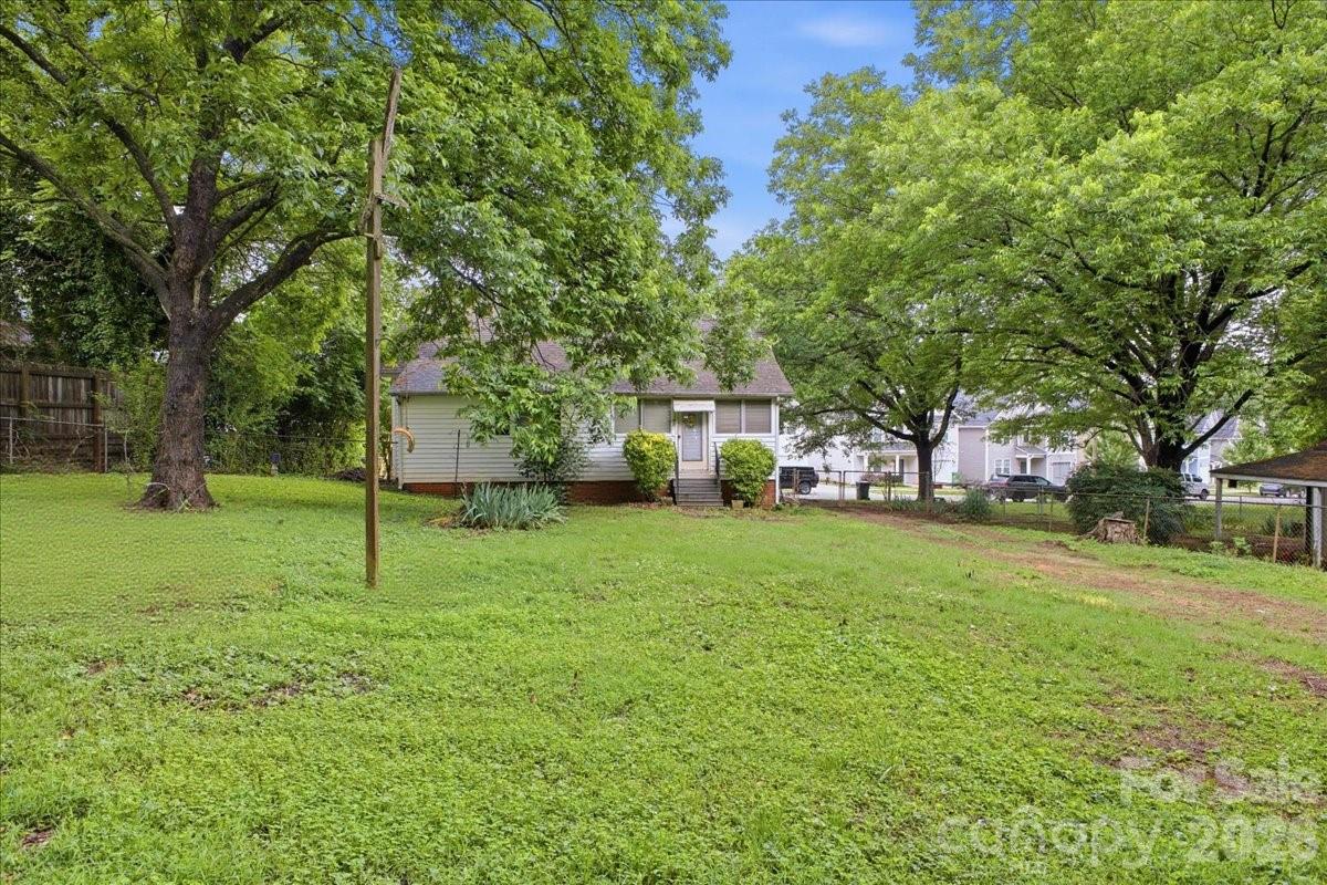 8512 Colgate Circle Property Photo 14