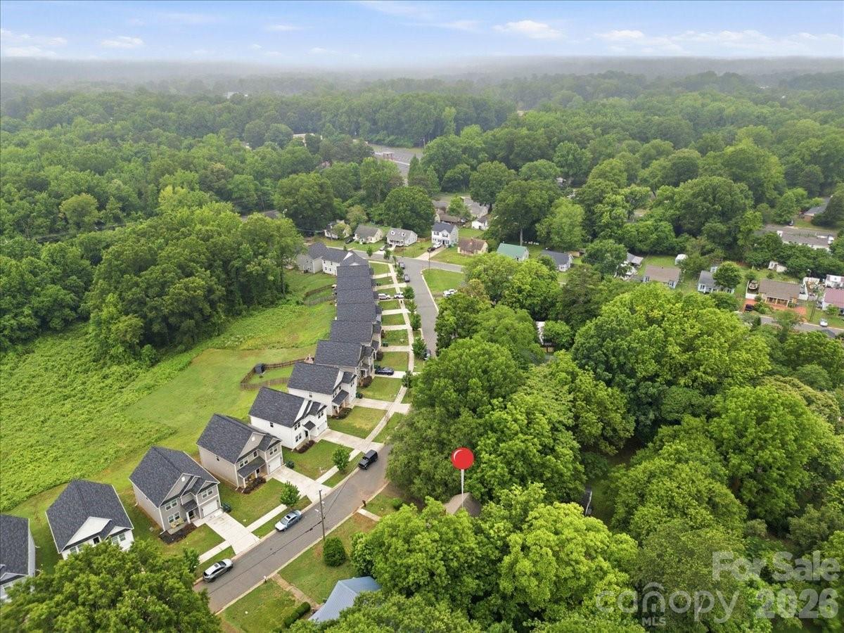 8512 Colgate Circle Property Photo 16