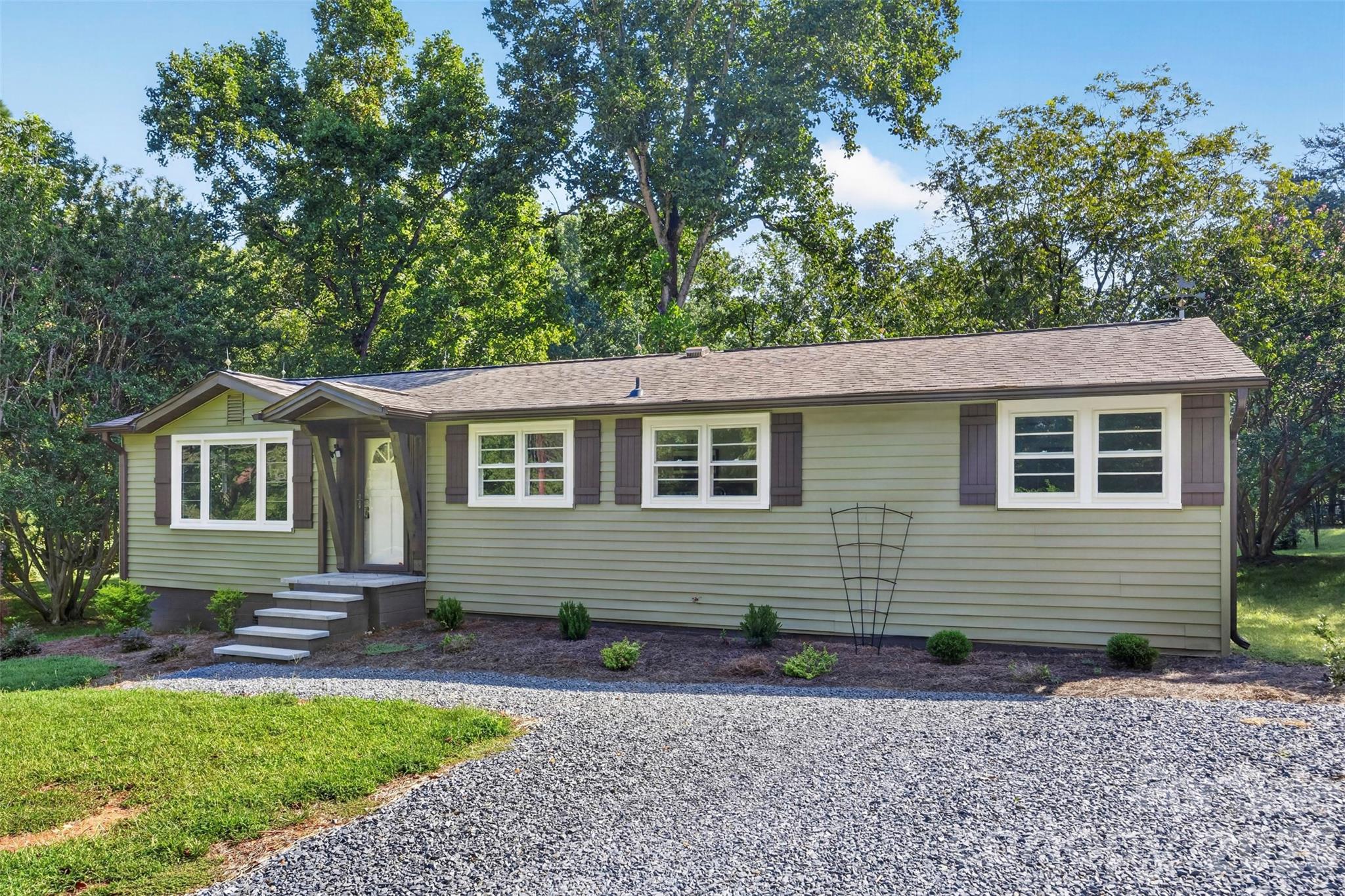 435 Mahaffey Drive Property Photo 4