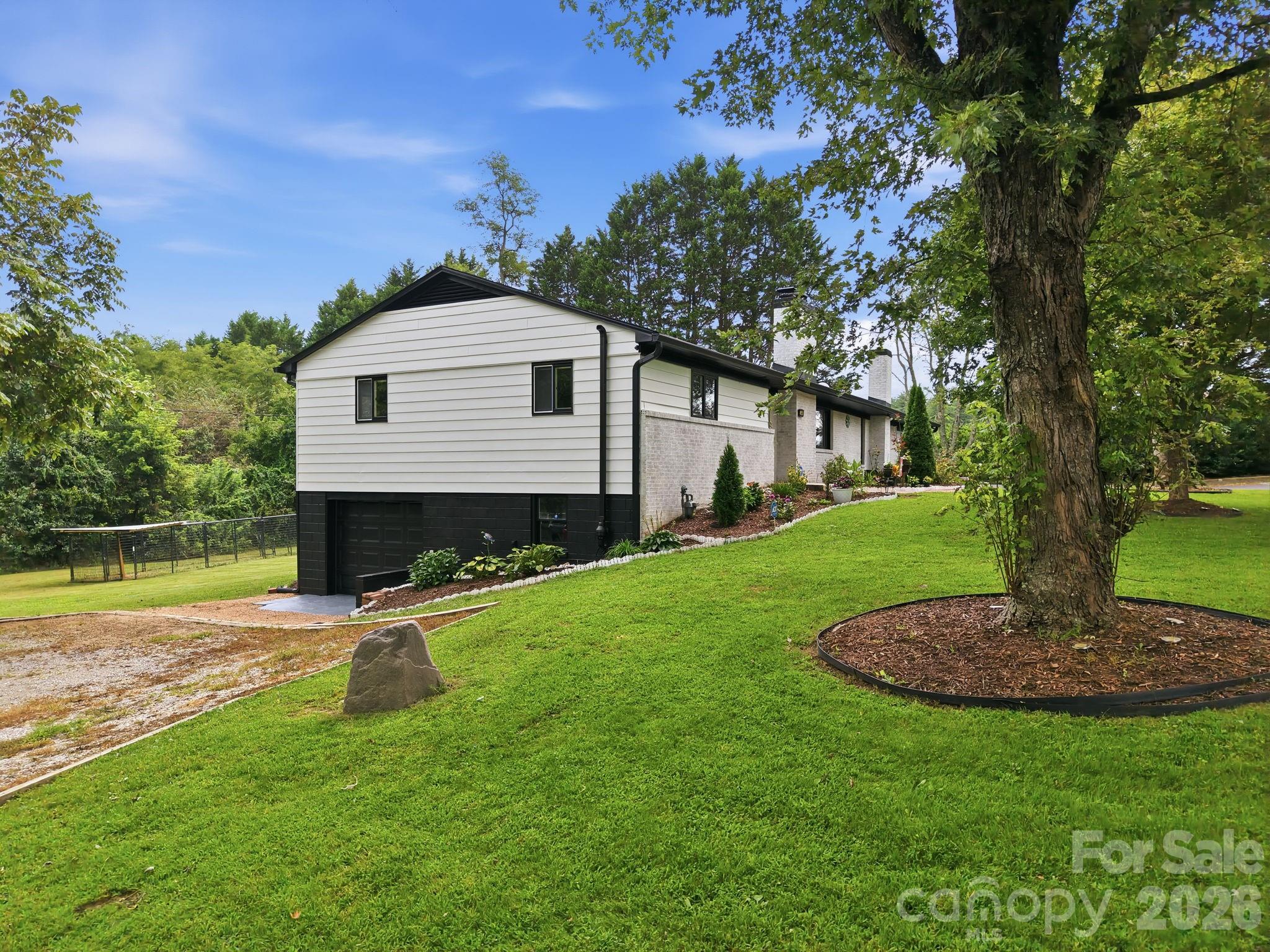 364 Pace Road Property Photo 3