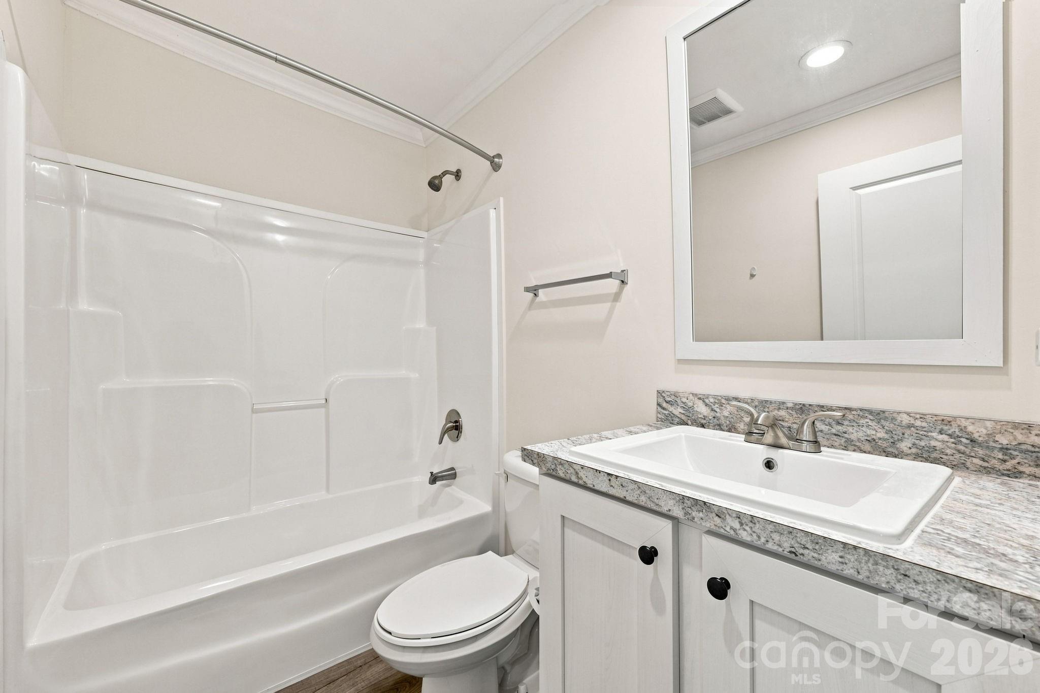 670 & 552 Whitley Road Property Photo 40