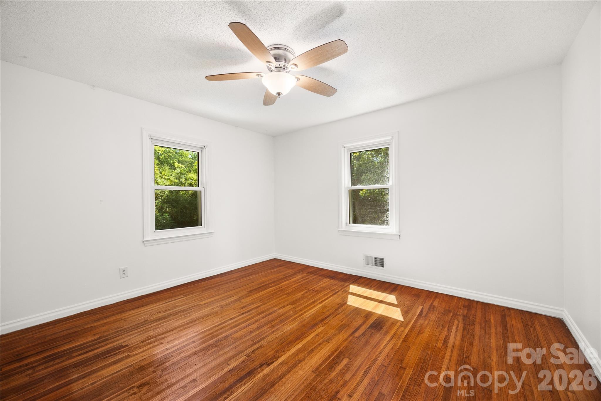 411 Coble Avenue Property Photo 16