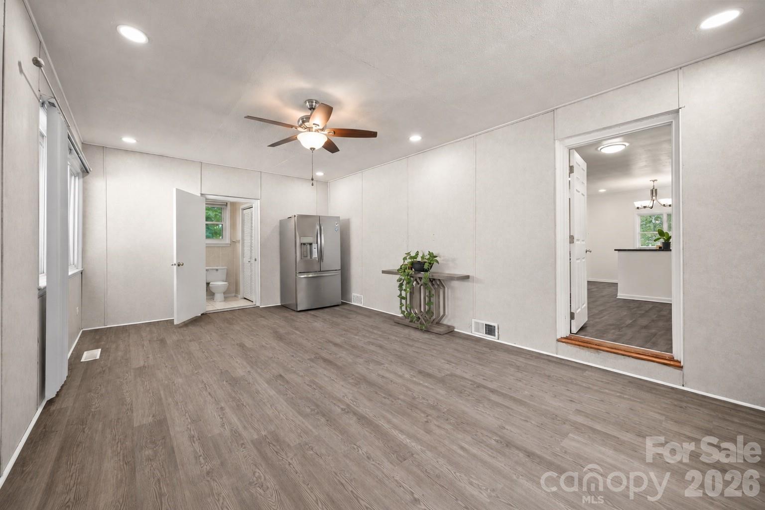 411 Coble Avenue Property Photo 22