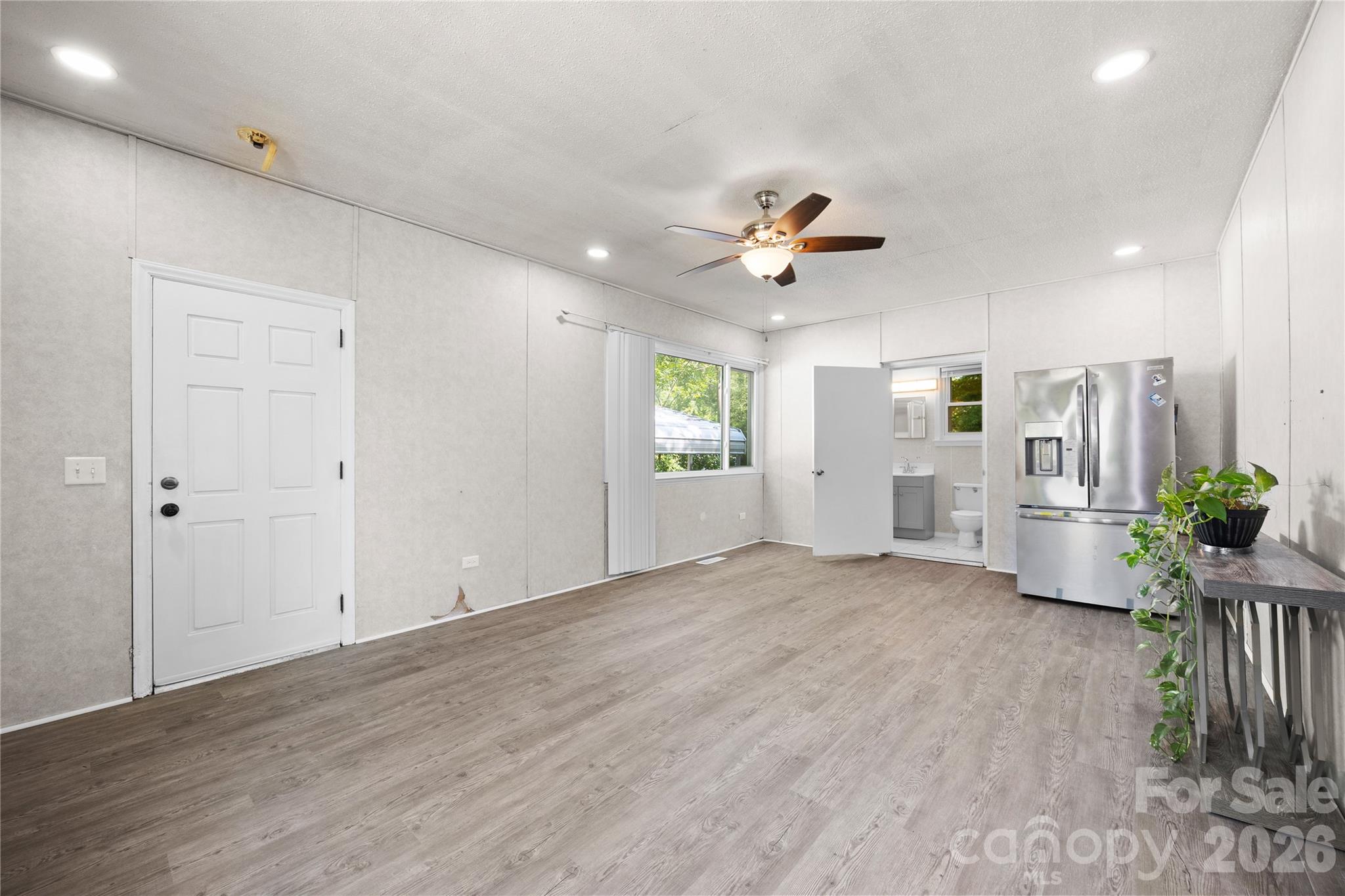 411 Coble Avenue Property Photo 23