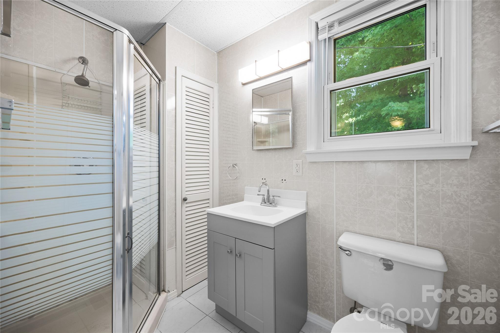 411 Coble Avenue Property Photo 24