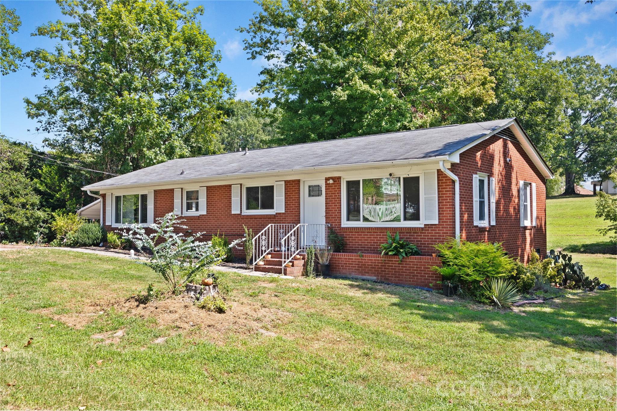 411 Coble Avenue Property Photo 30