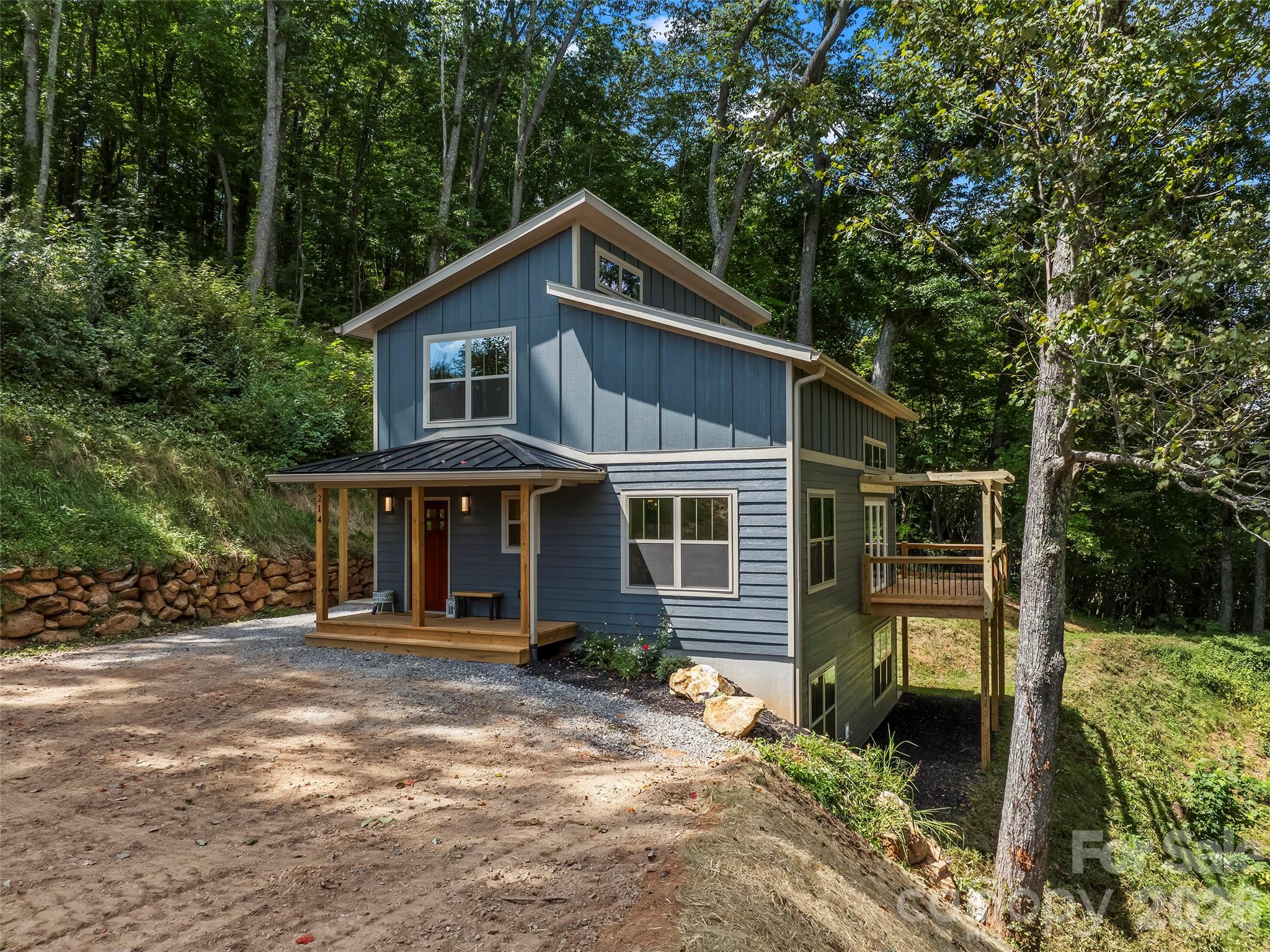 214 Aster Ridge Drive Property Photo 1