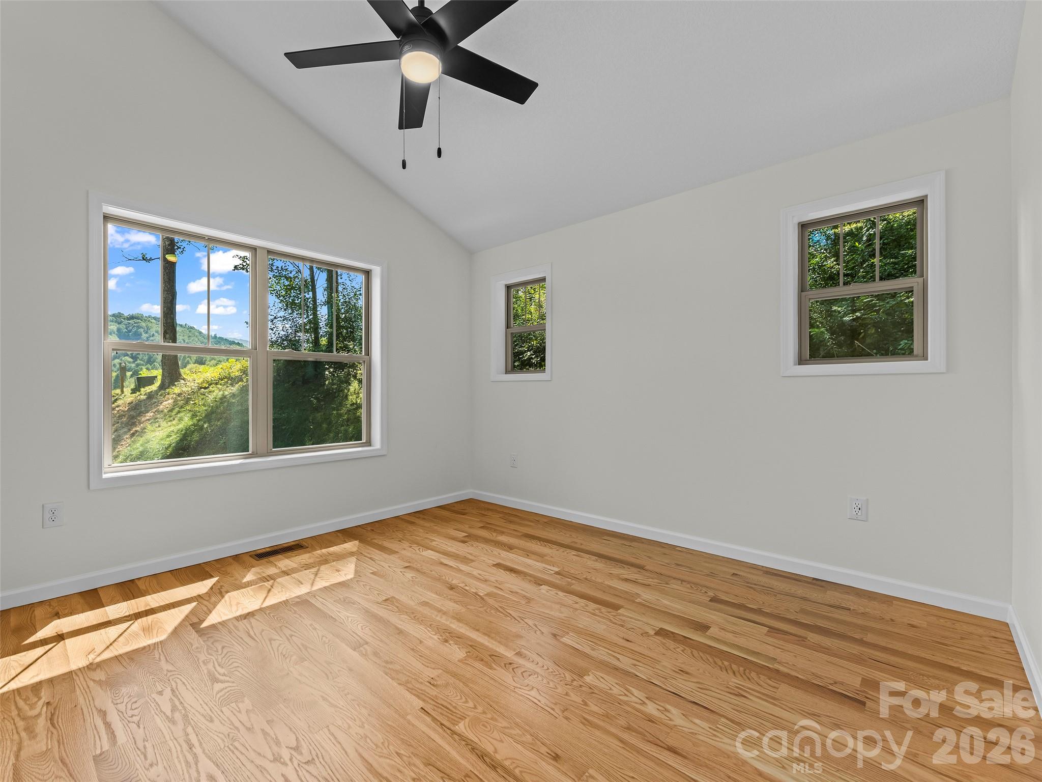 214 Aster Ridge Drive Property Photo 15