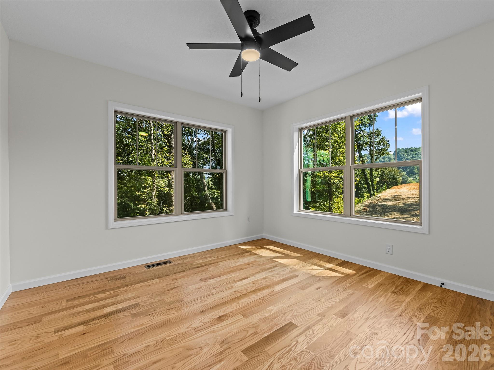 214 Aster Ridge Drive Property Photo 24