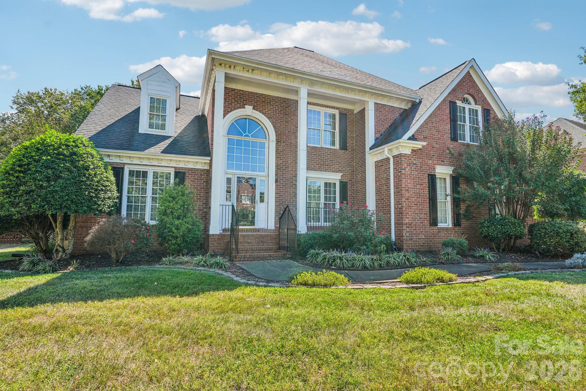 10204 Vixen Lane Property Photo 2