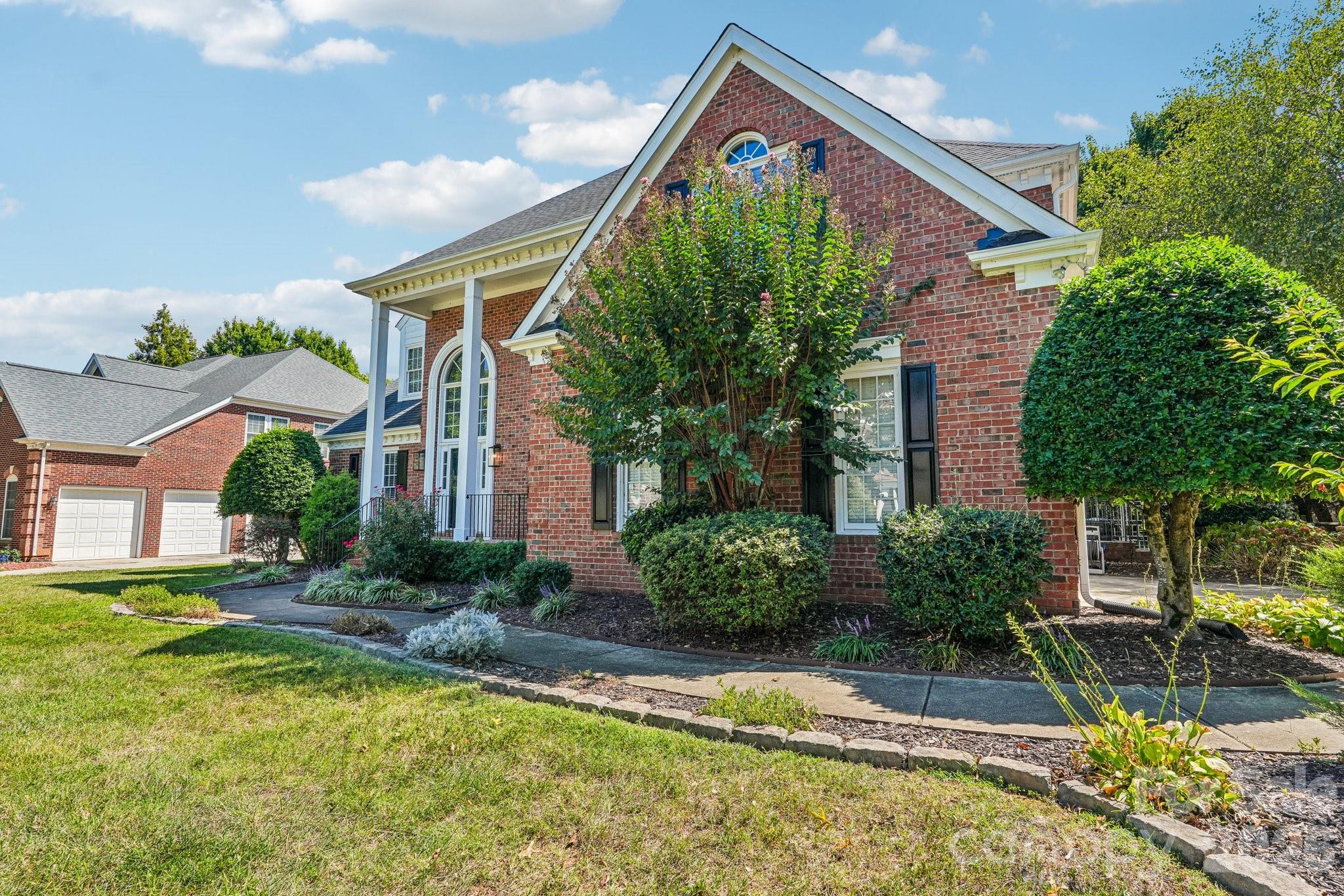 10204 Vixen Lane Property Photo 3