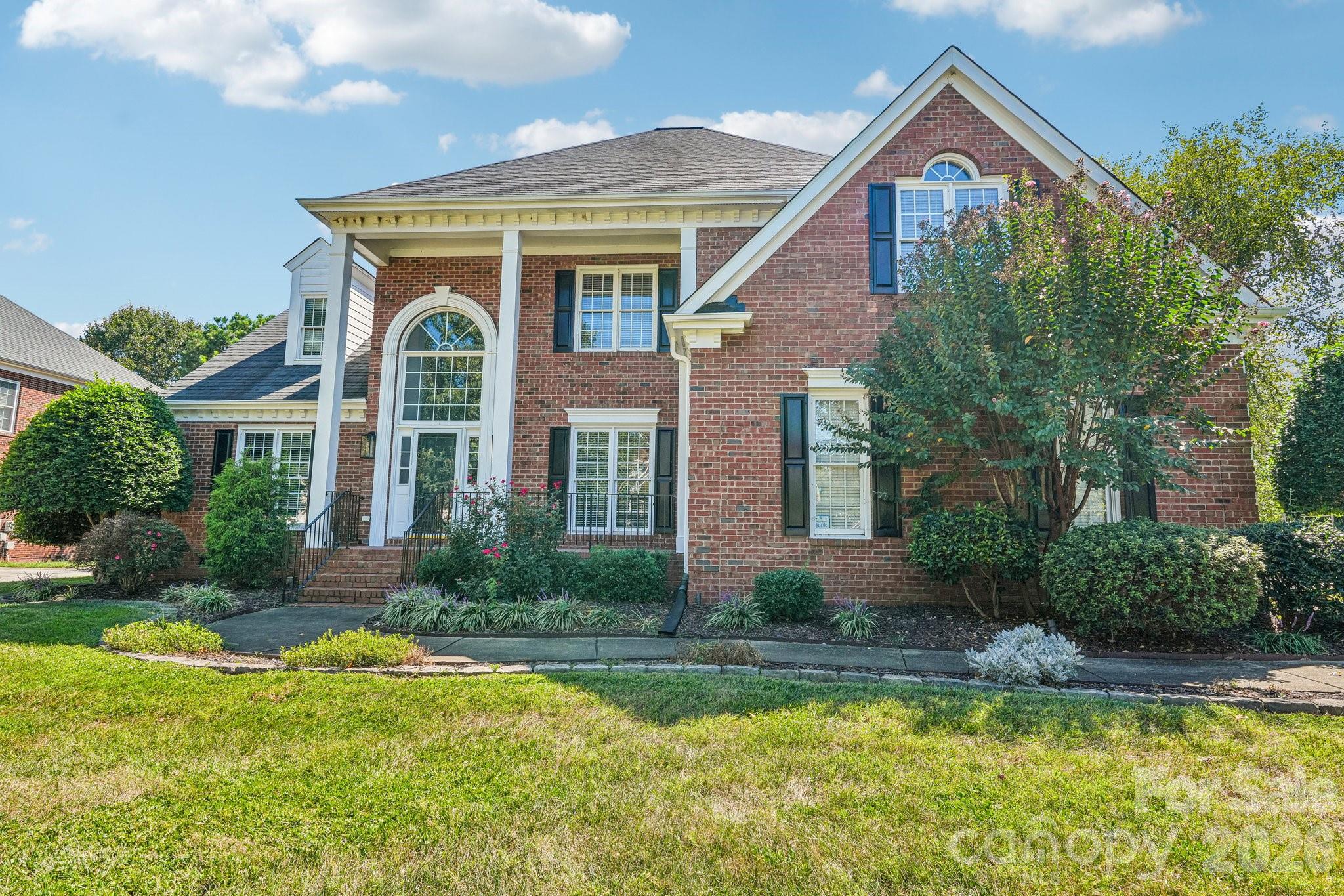 10204 Vixen Lane Property Photo 4