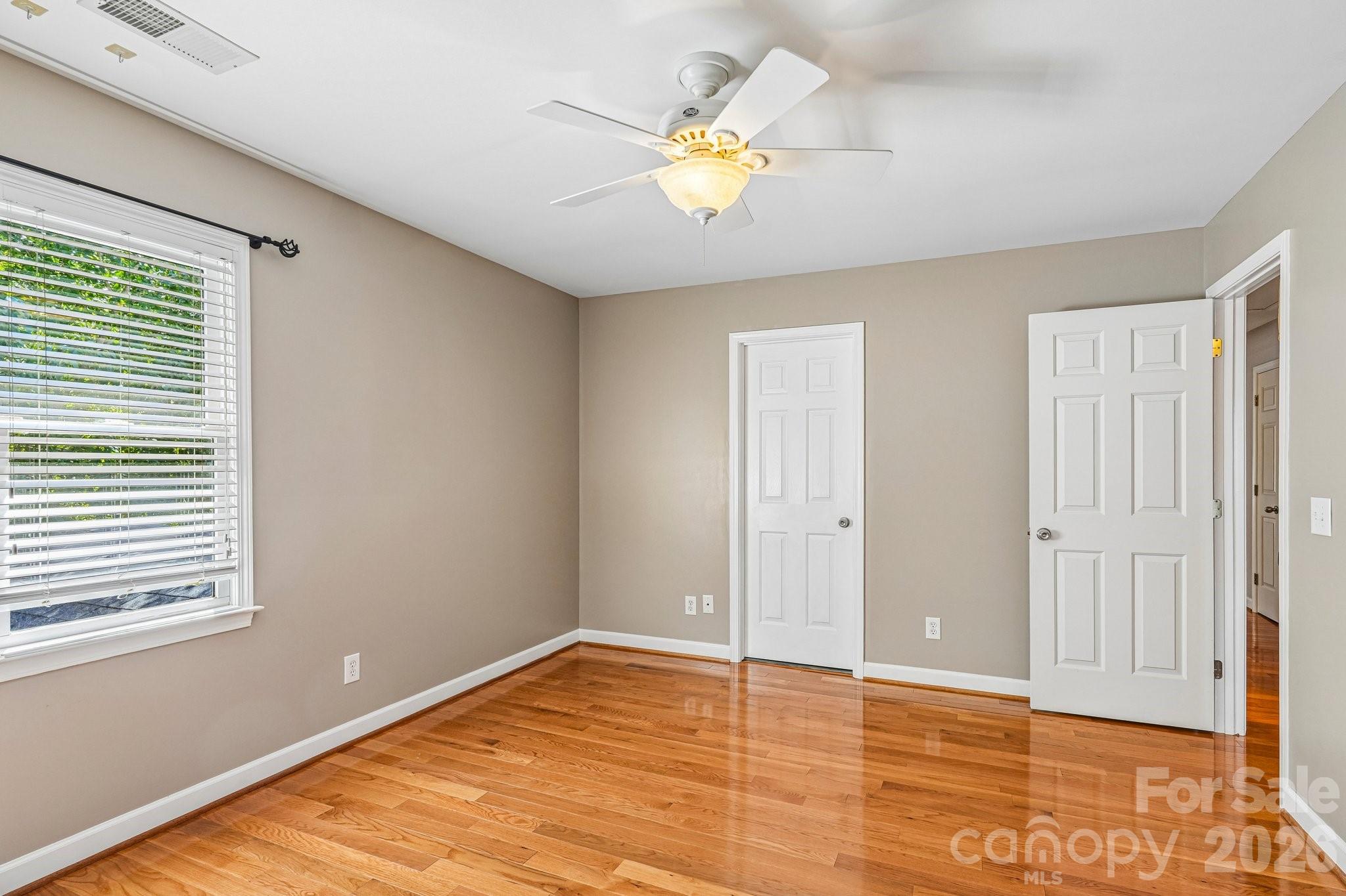 10204 Vixen Lane Property Photo 32