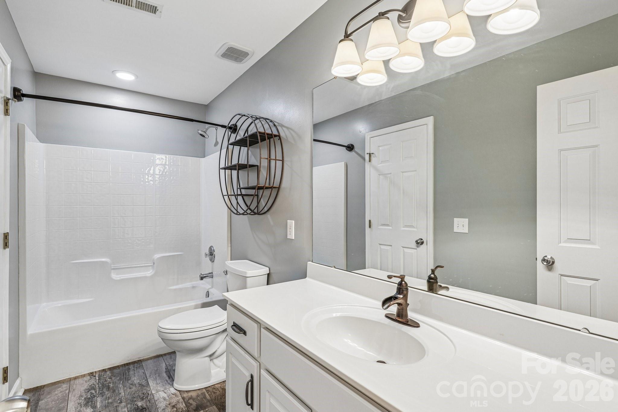 10204 Vixen Lane Property Photo 33