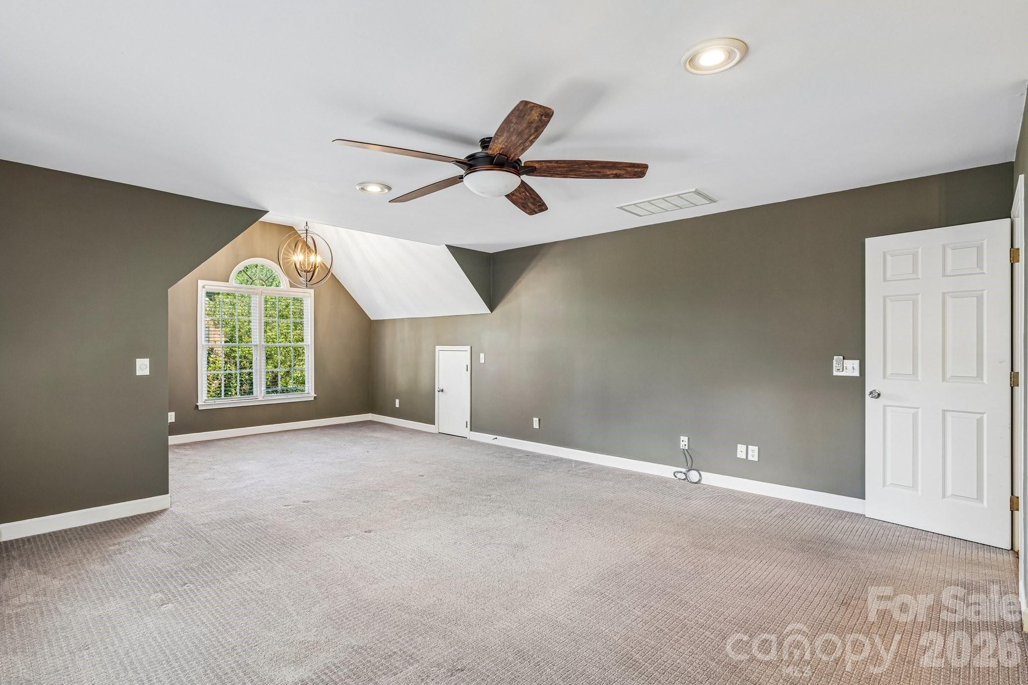 10204 Vixen Lane Property Photo 39
