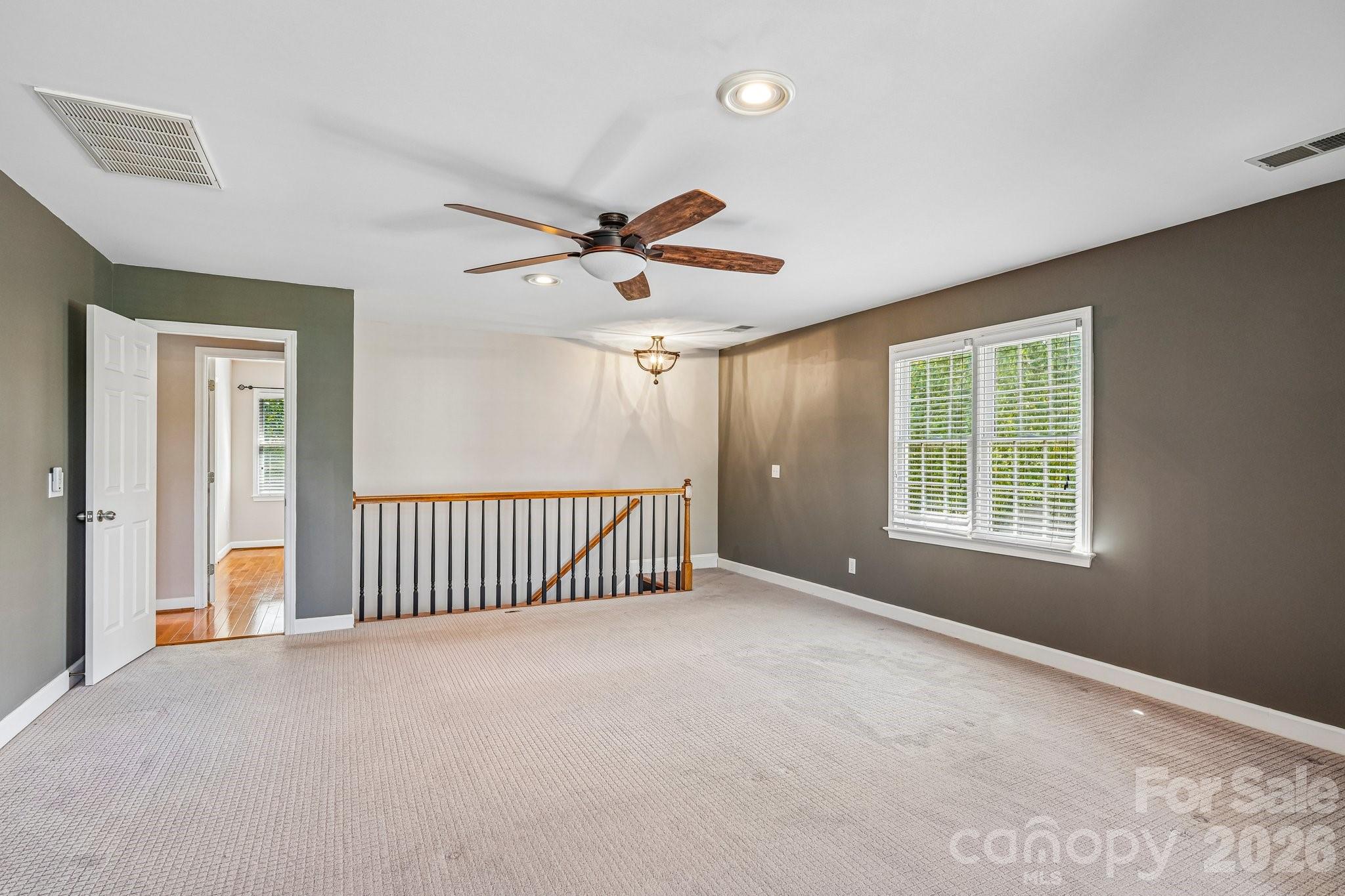 10204 Vixen Lane Property Photo 40