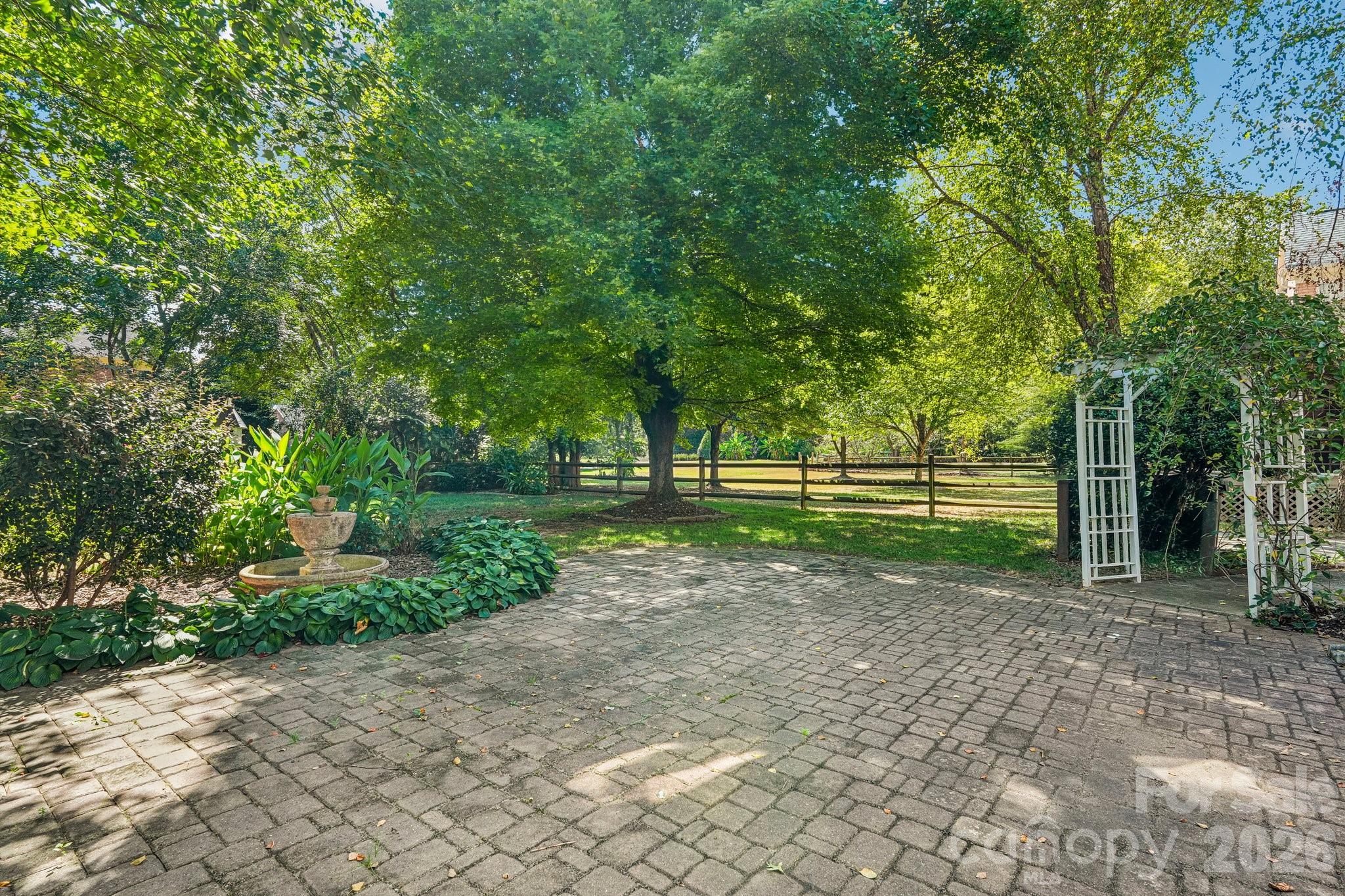 10204 Vixen Lane Property Photo 45