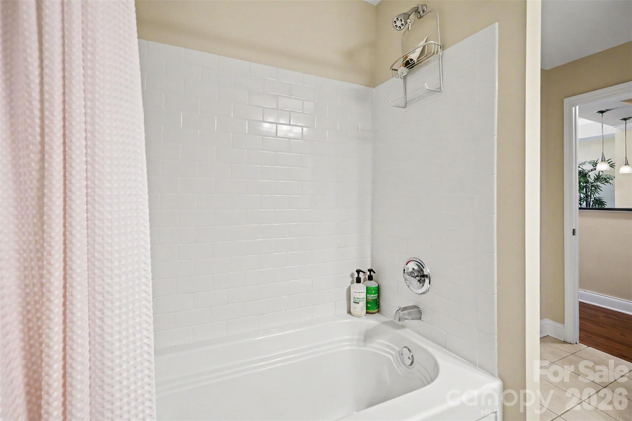 300 W 5th Street 535 Property Photo 17