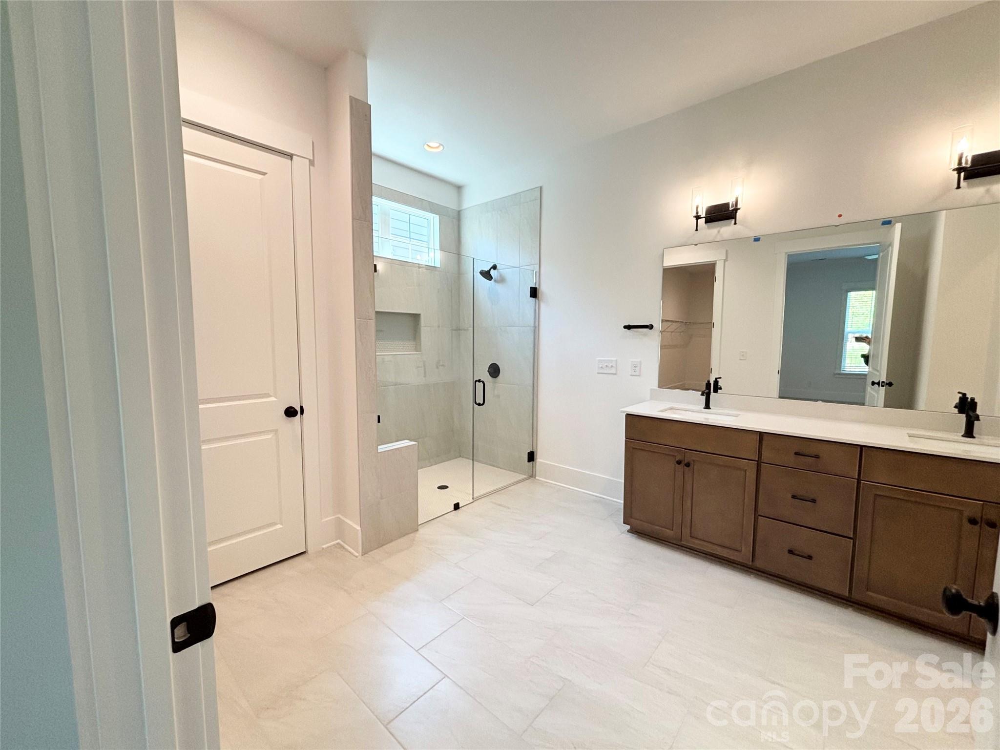 2976 Alveston Drive Property Photo 18