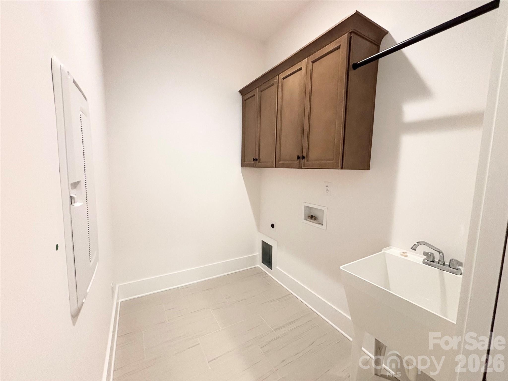 2976 Alveston Drive Property Photo 26