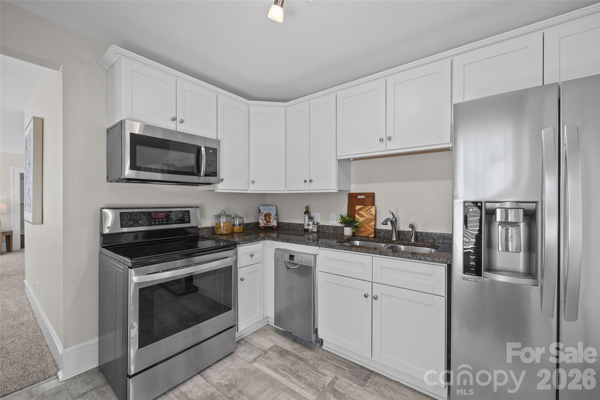 1501 Cleveland Avenue C Property Photo 13