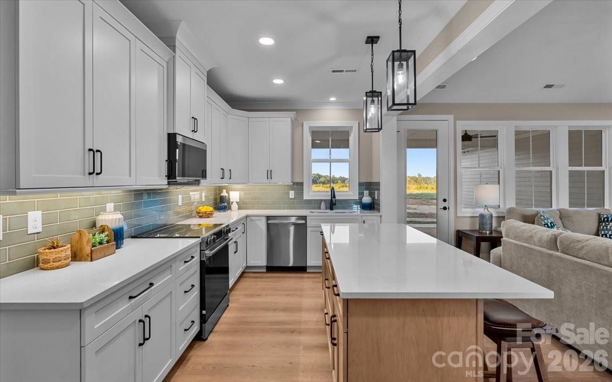 144 Greenhill Road Property Photo 14