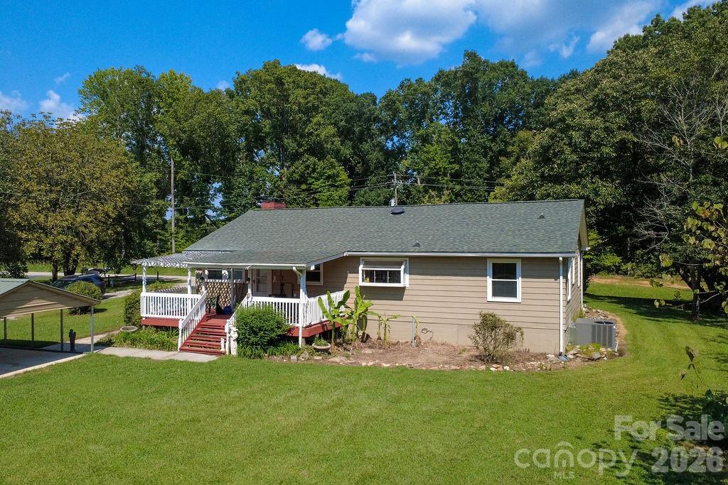 8095 Henry Harris Road Property Photo 2