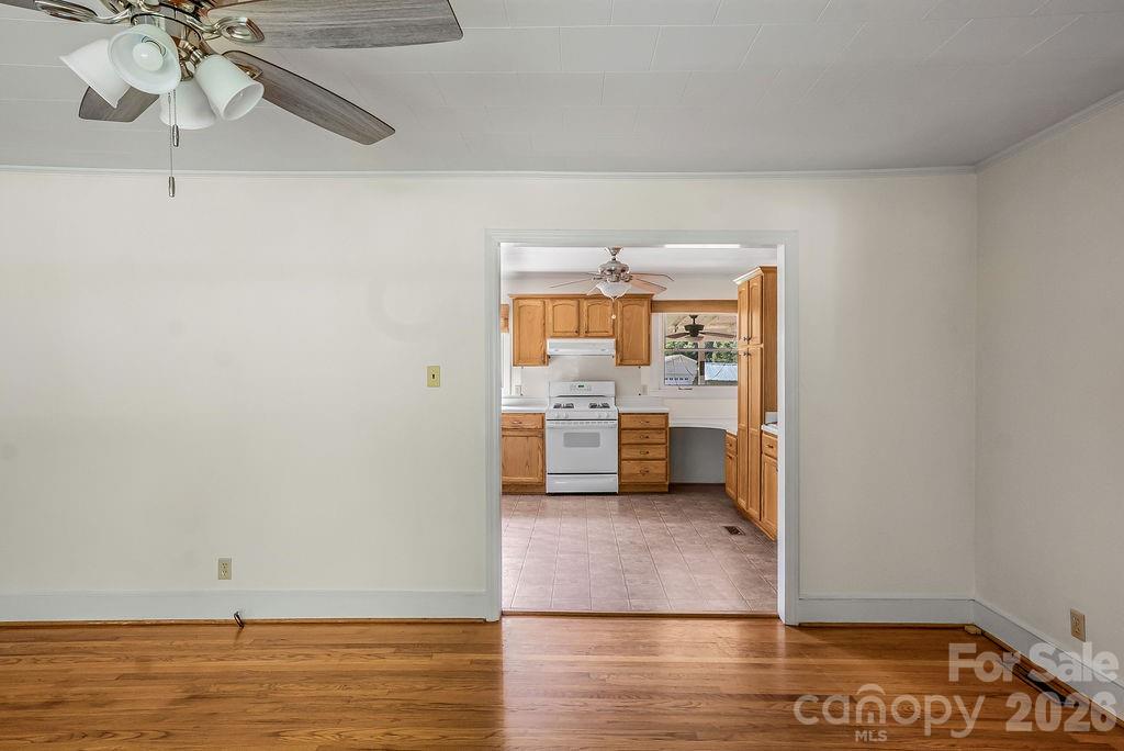 8095 Henry Harris Road Property Photo 14