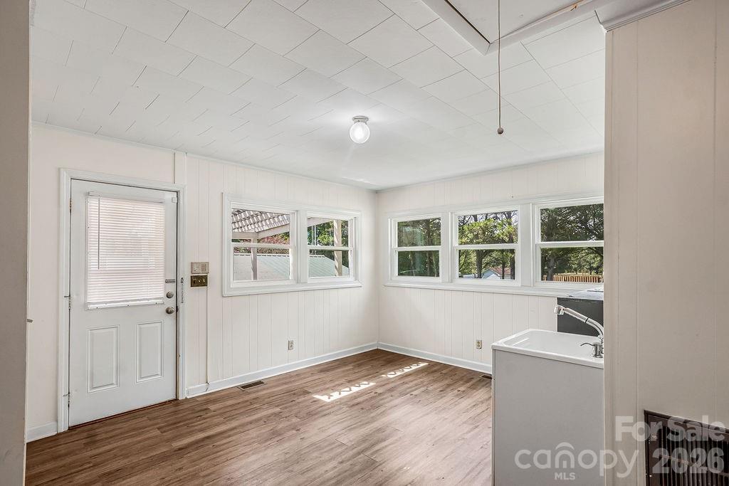 8095 Henry Harris Road Property Photo 17